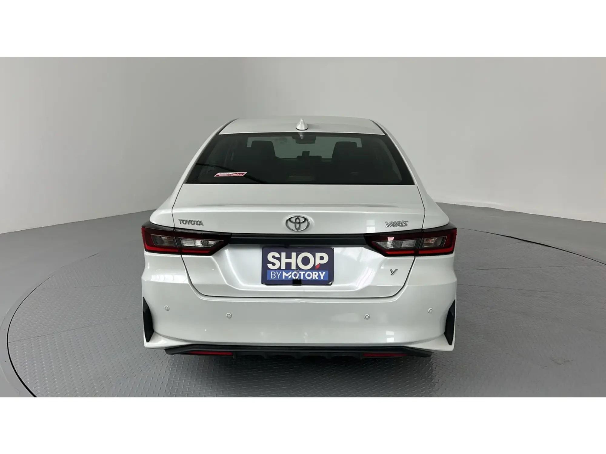 Toyota Yaris Y 2024