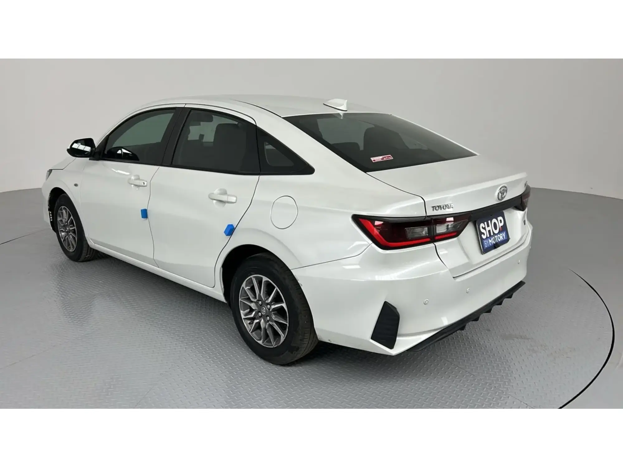 Toyota Yaris Y 2024