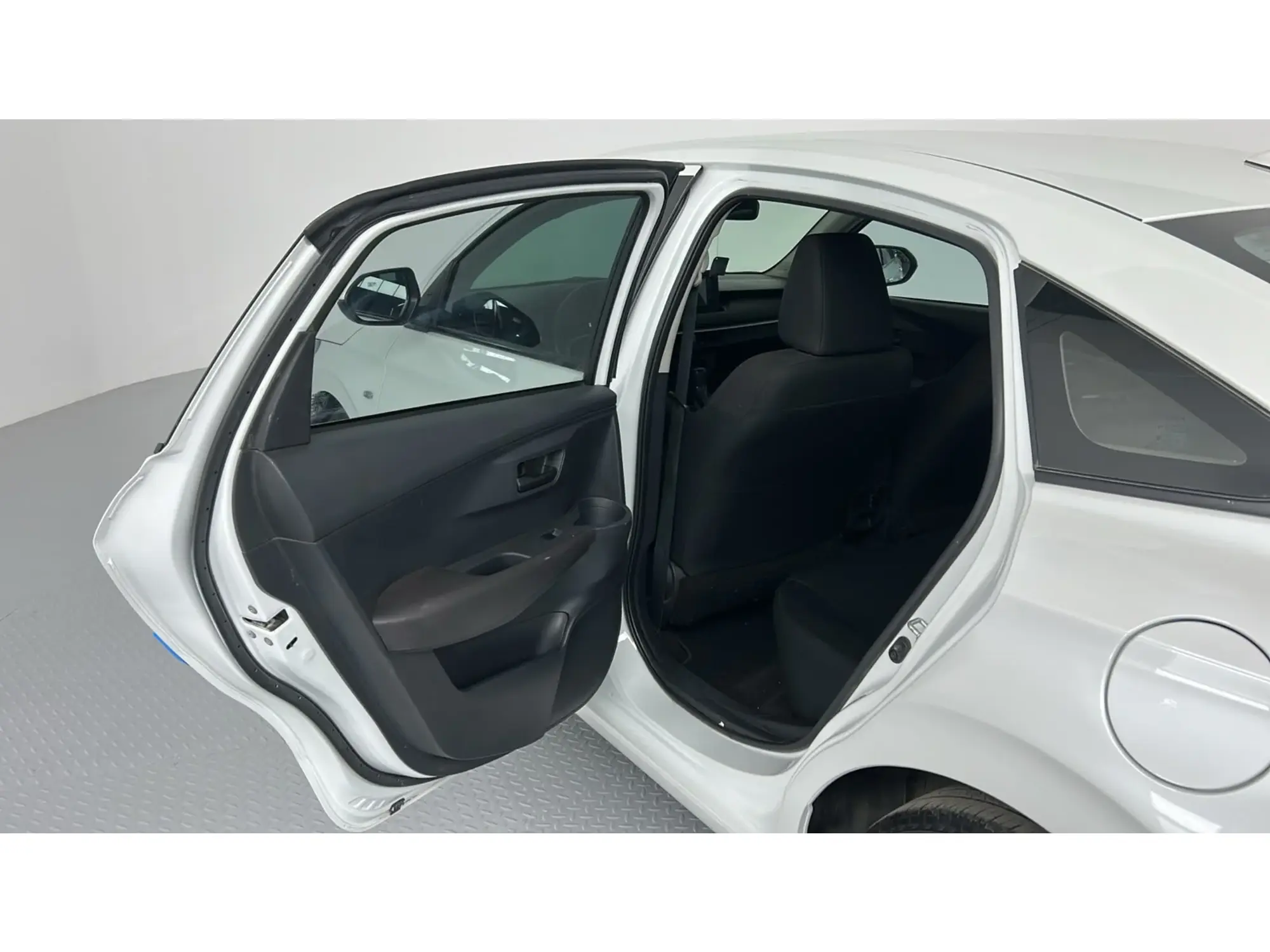 Toyota Yaris Y 2024