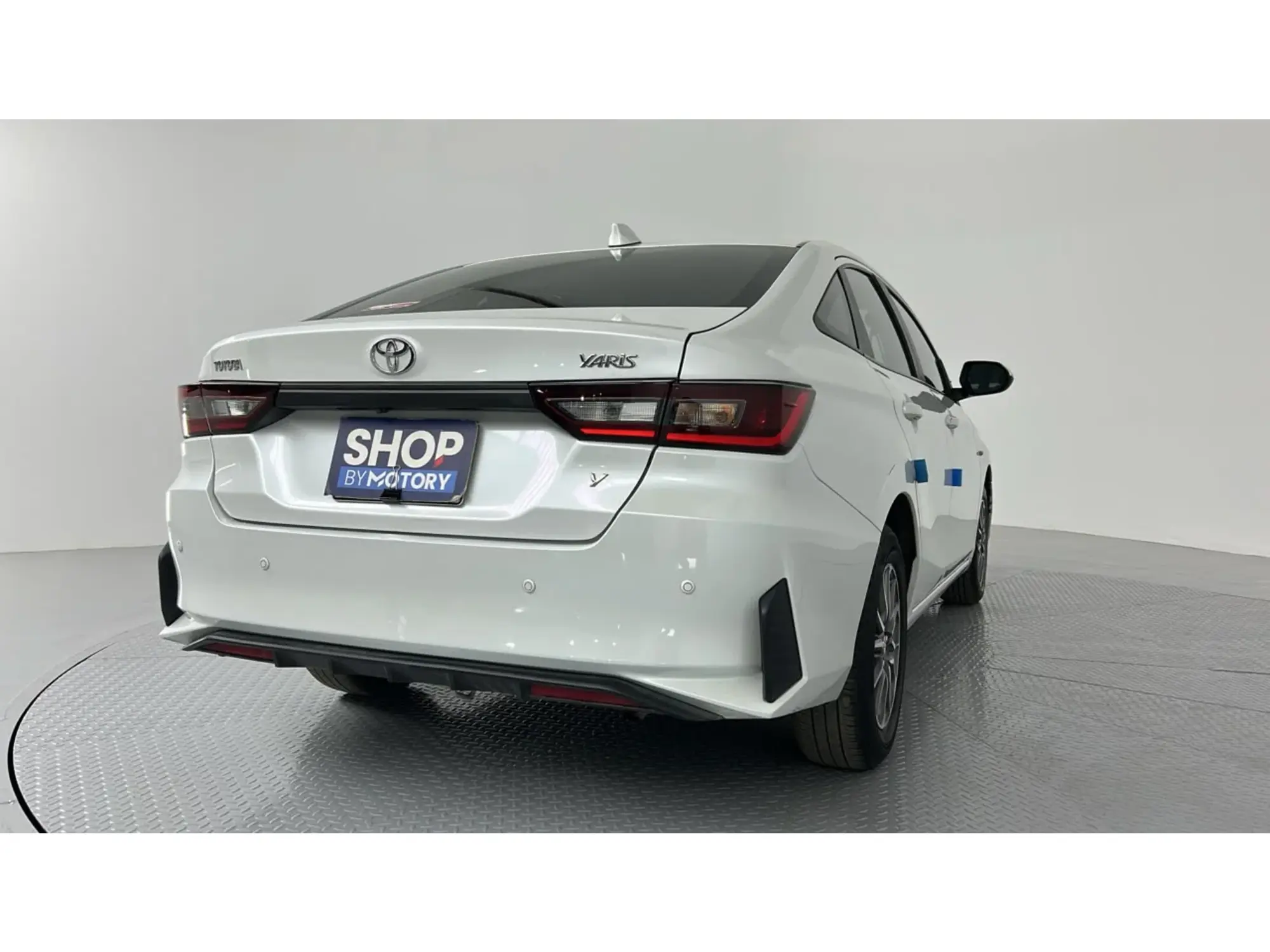 Toyota Yaris Y 2024