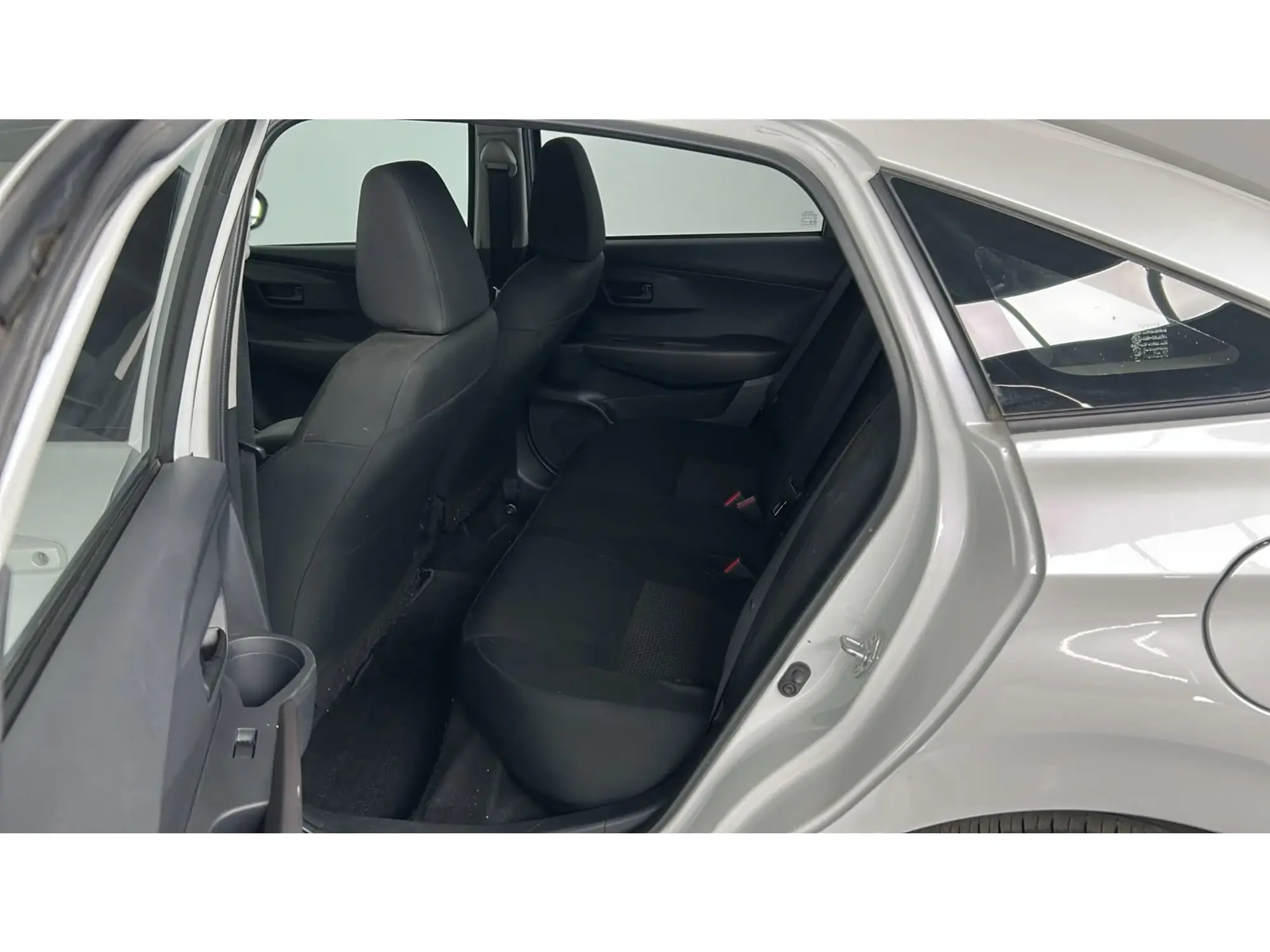 Toyota Yaris Y 2024