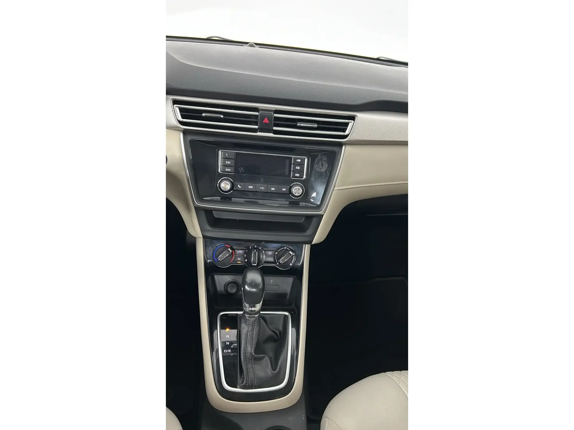MG 5 STD 2023
