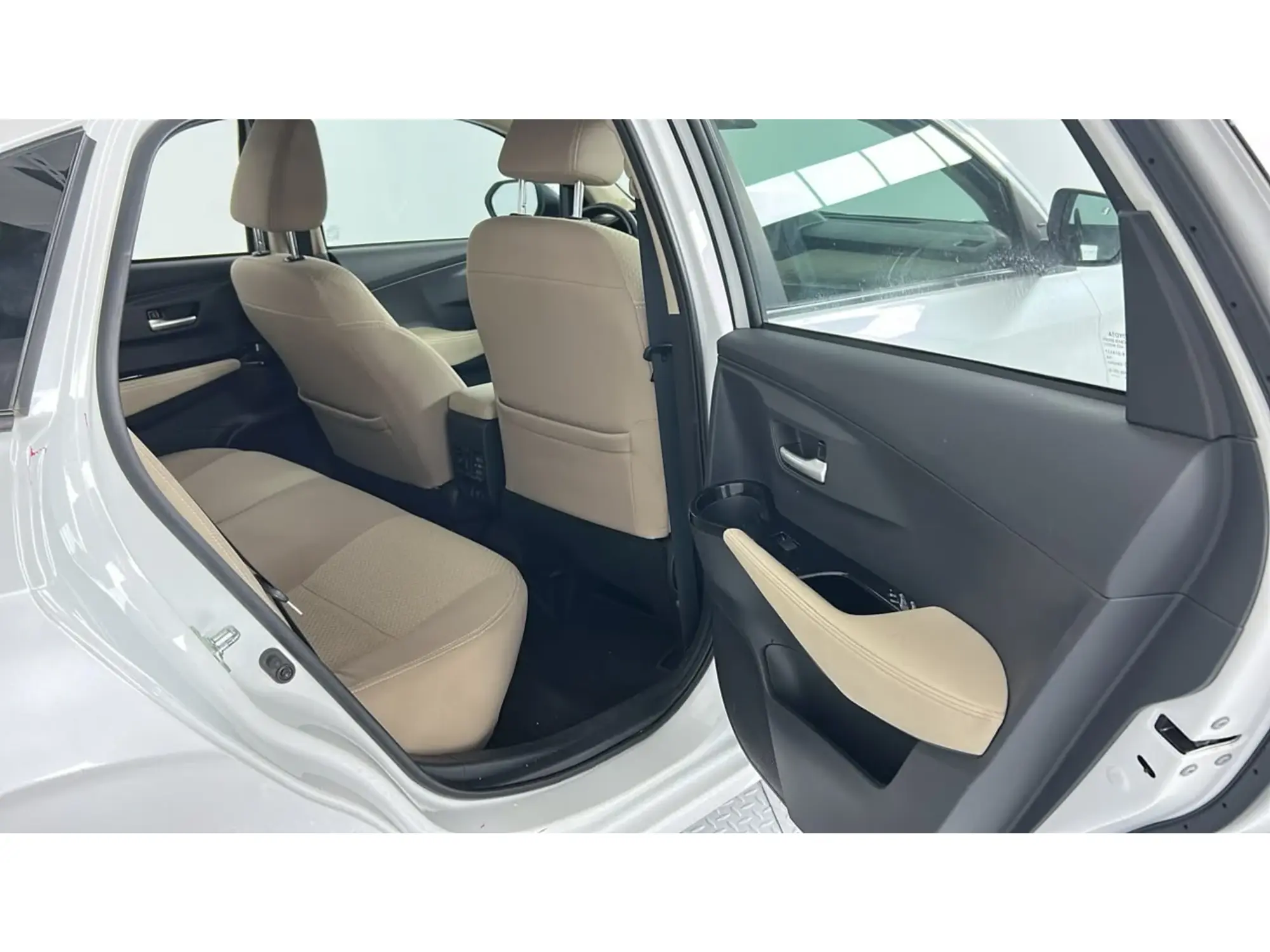 Toyota Yaris YX 2024
