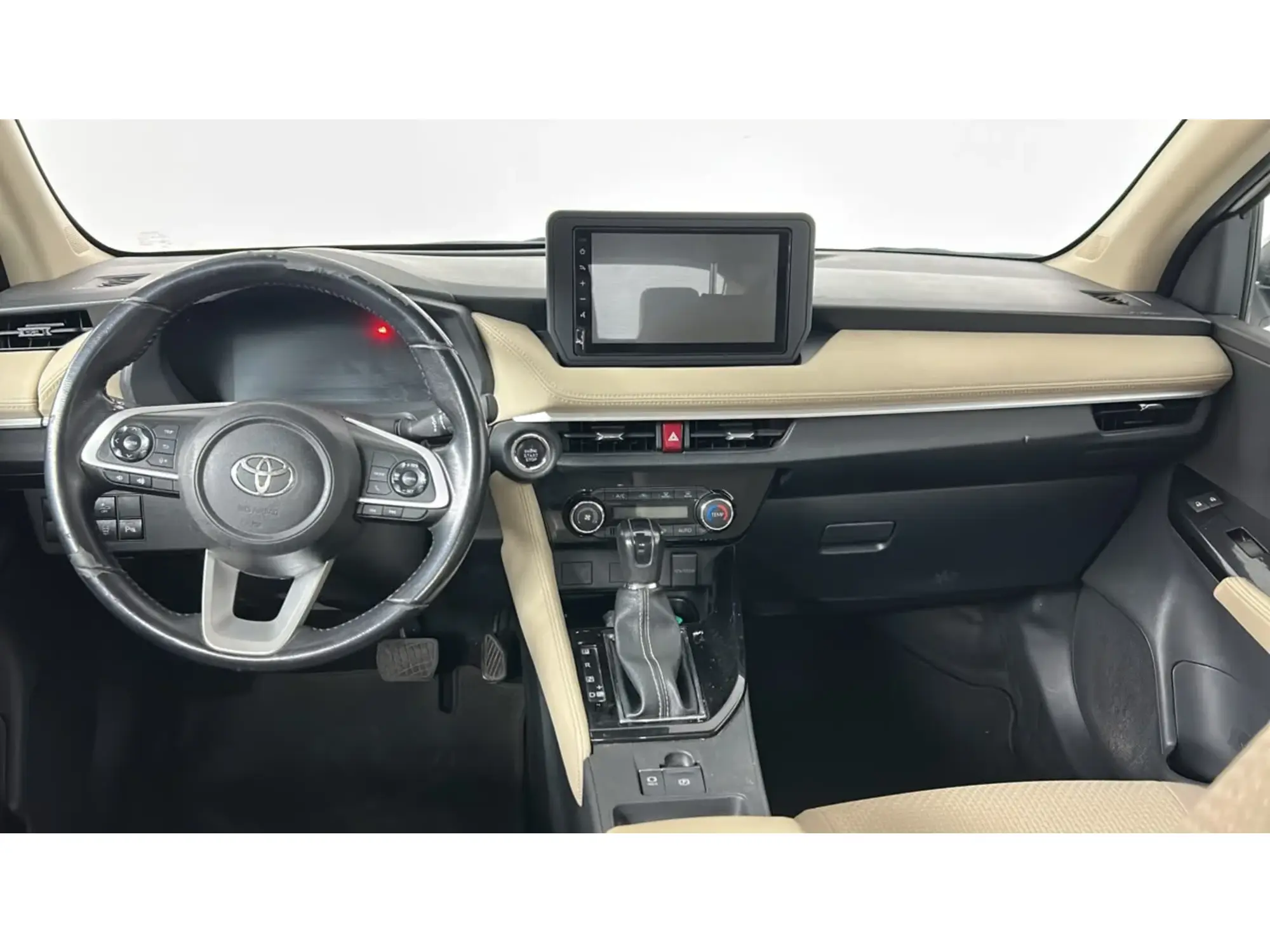 Toyota Yaris YX 2024