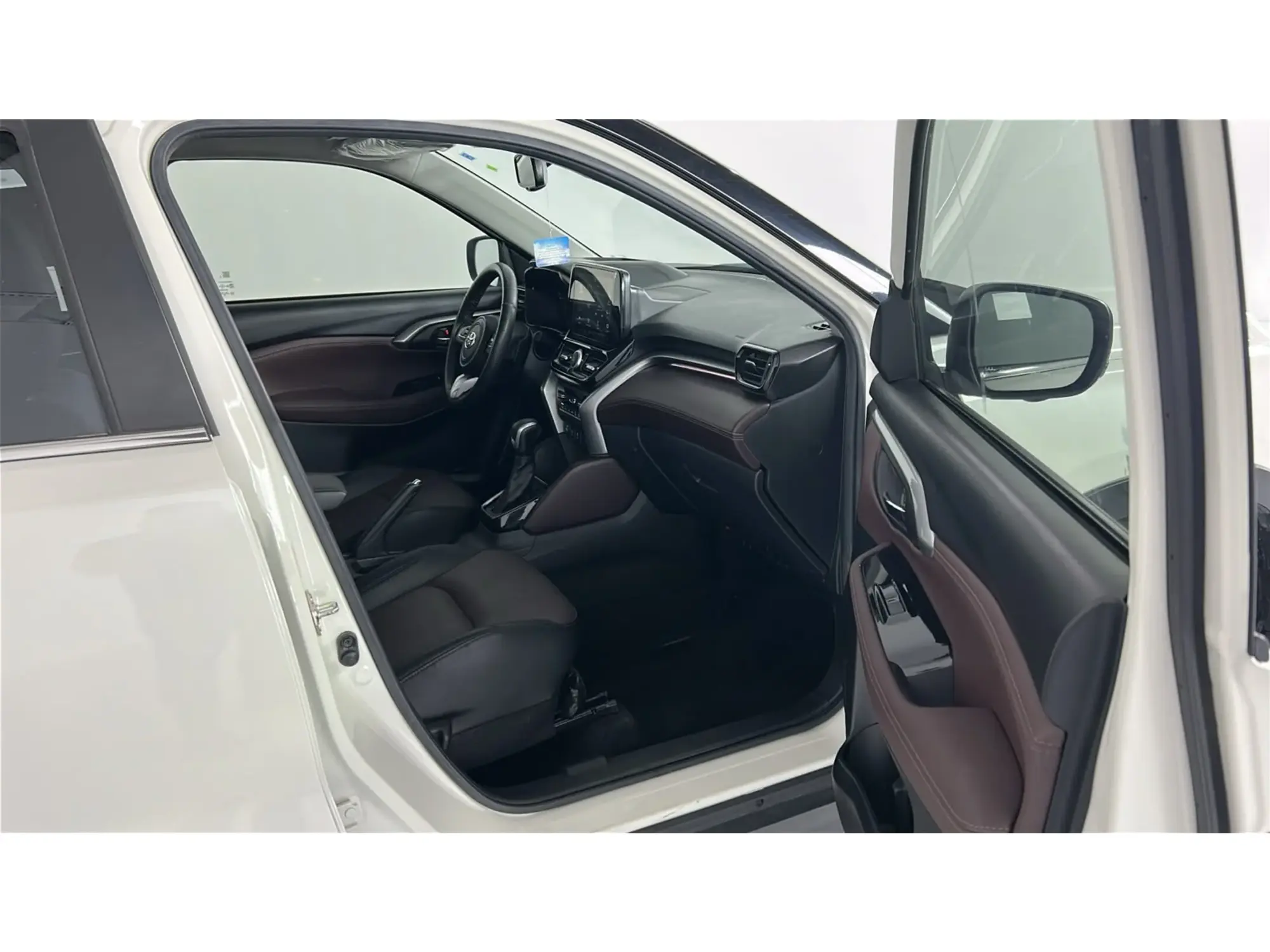Toyota Urban Cruiser GLX 2025