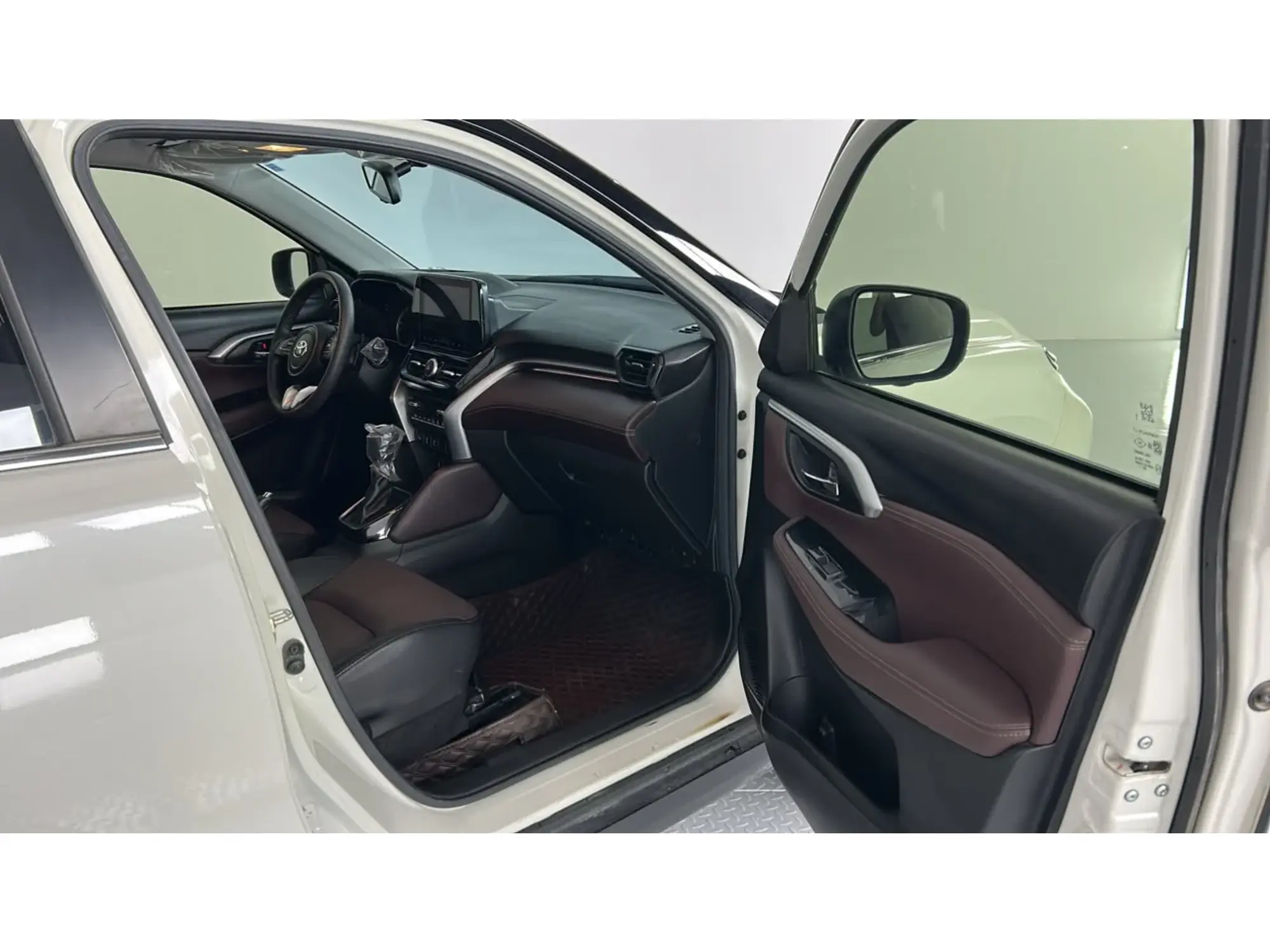 Toyota Urban Cruiser GLX 2025