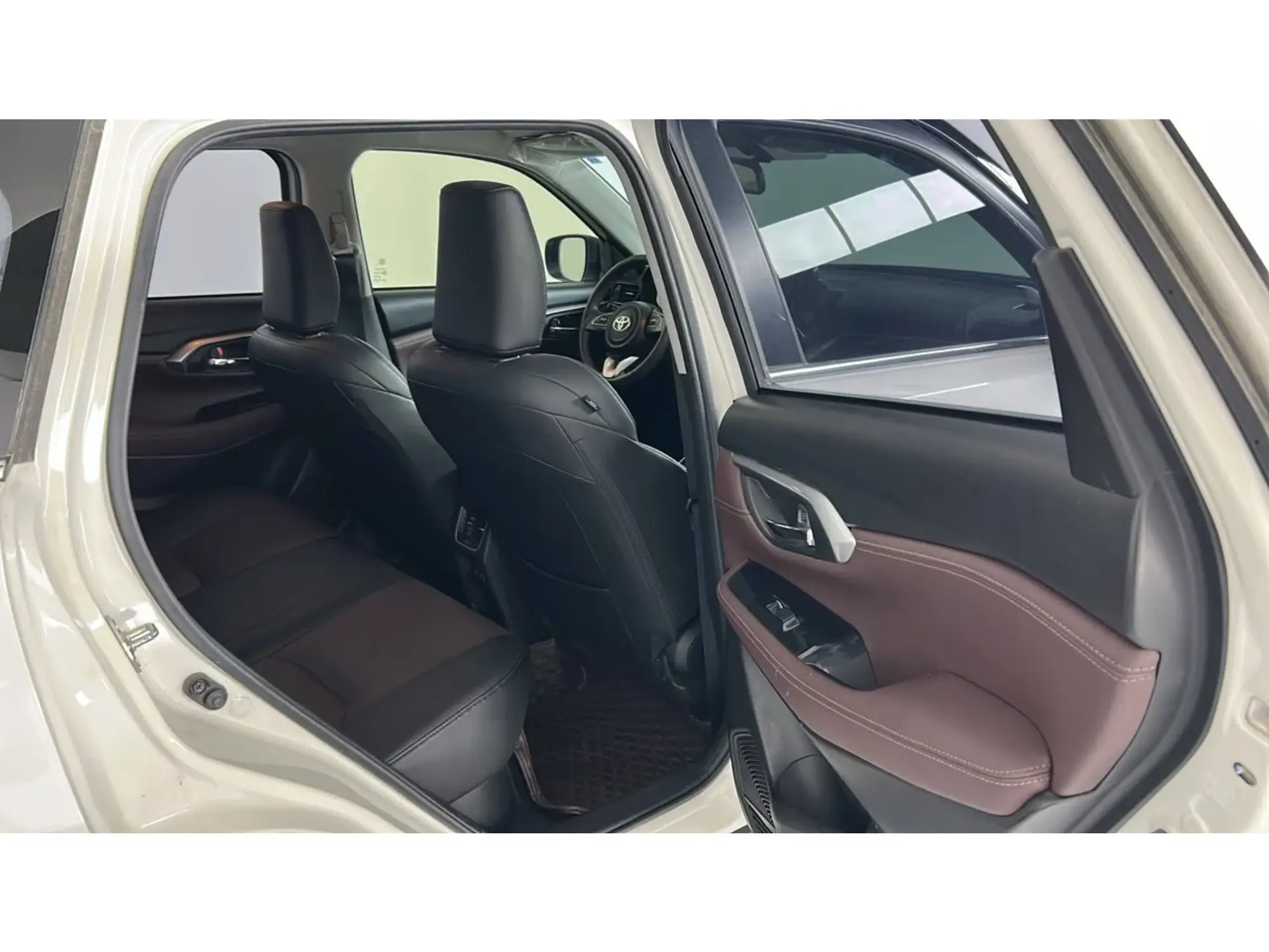 Toyota Urban Cruiser GLX 2025