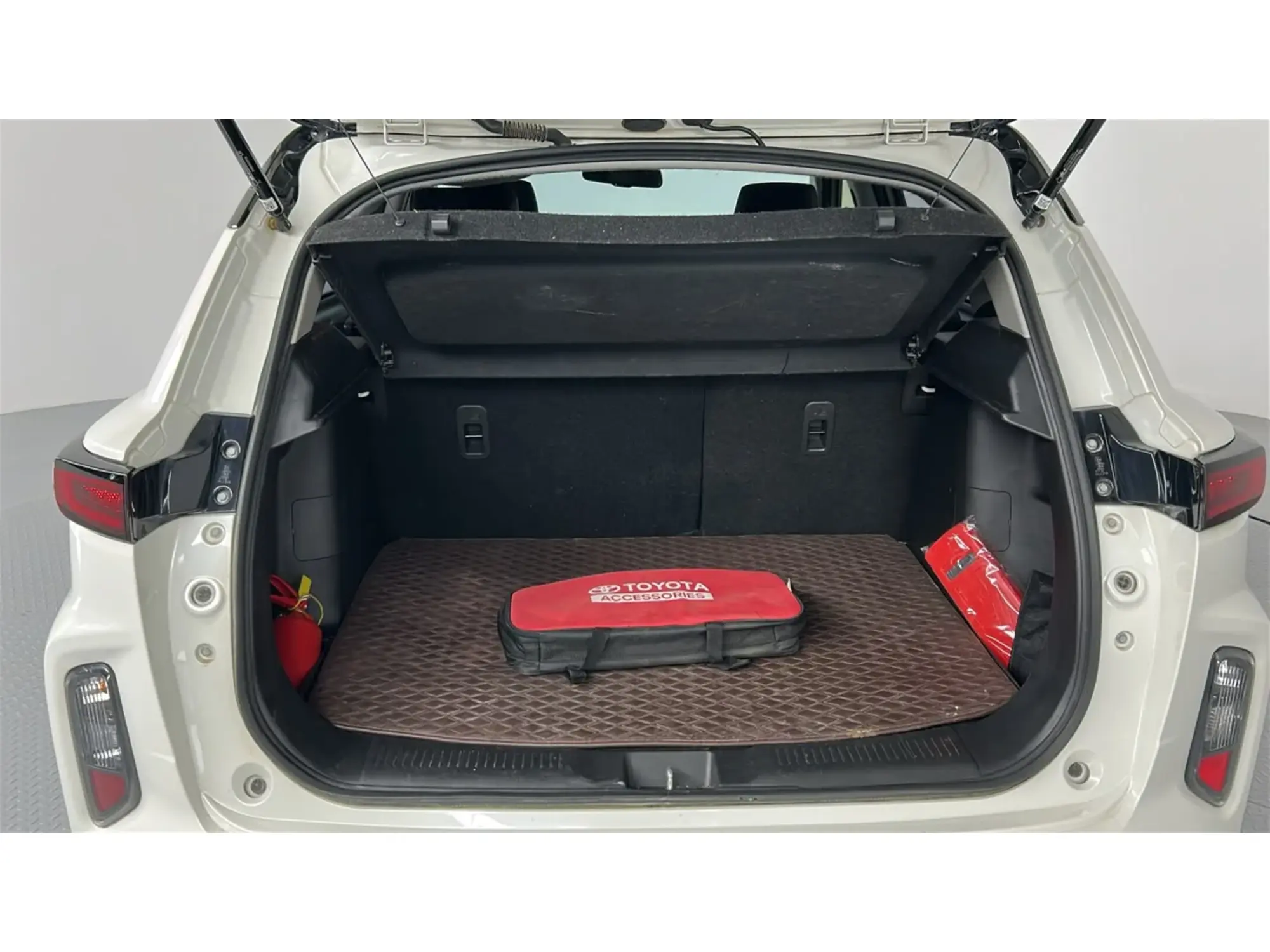 Toyota Urban Cruiser GLX 2025