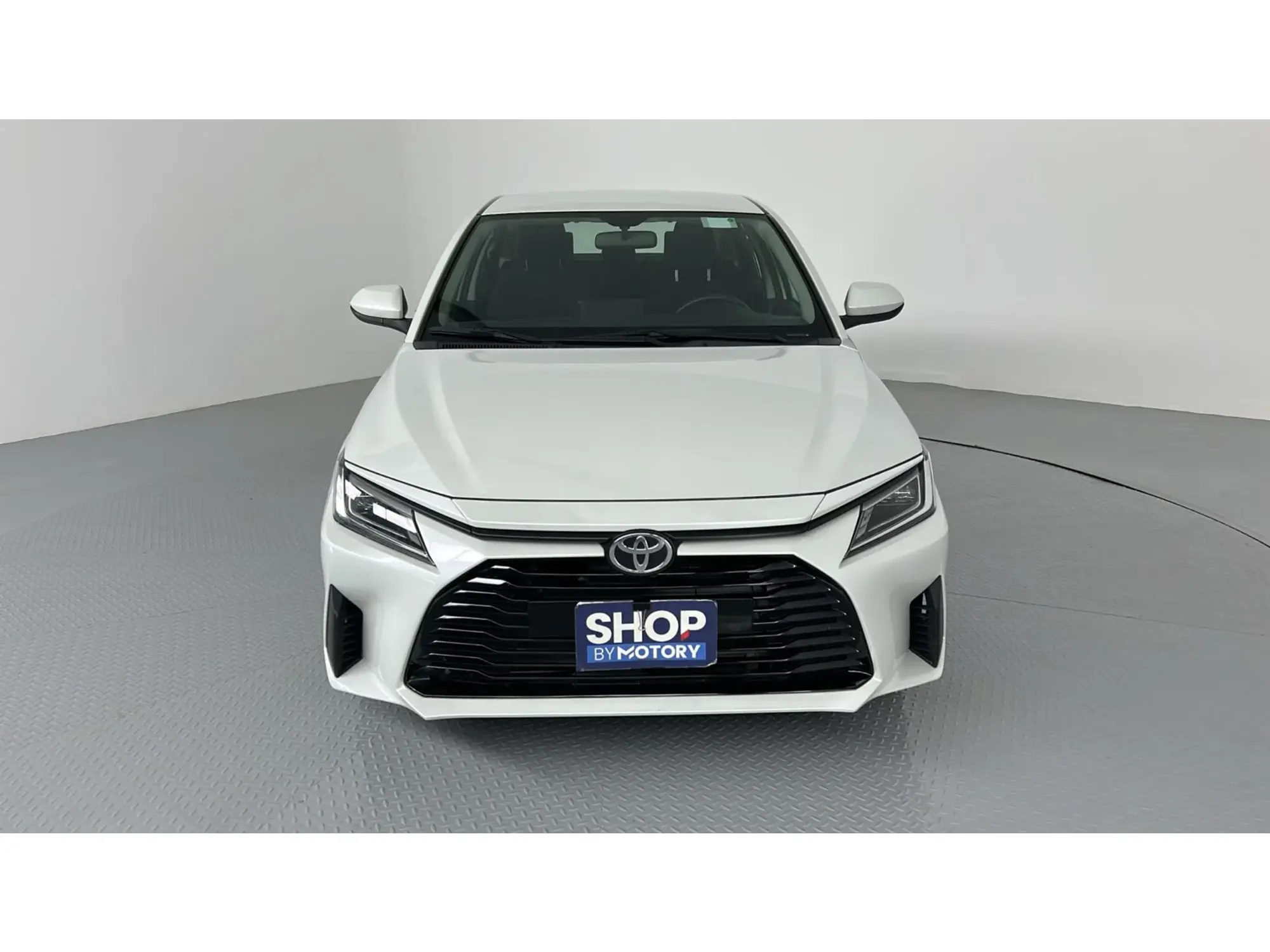 Toyota Yaris Y 2024