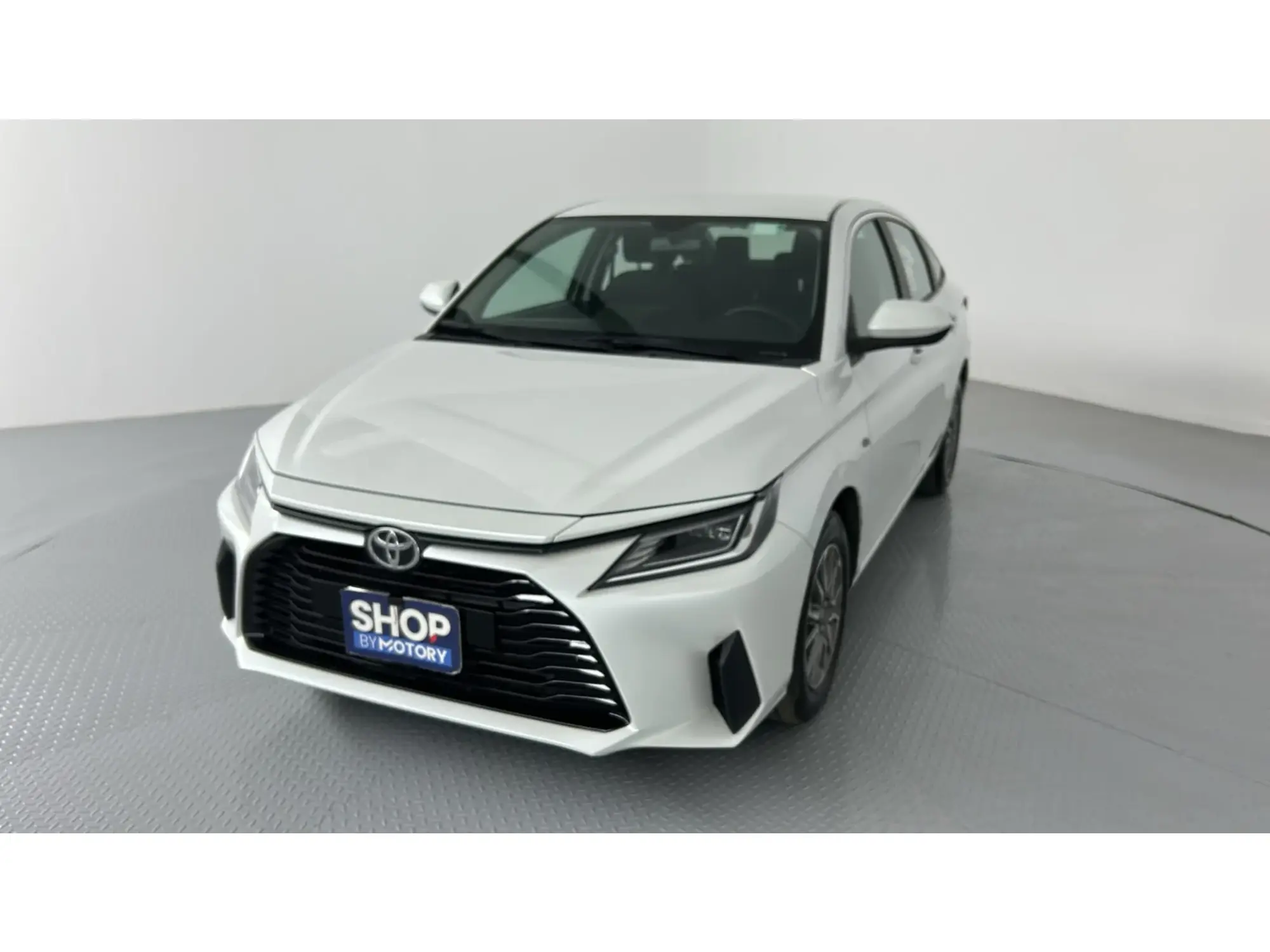 Toyota Yaris Y 2024