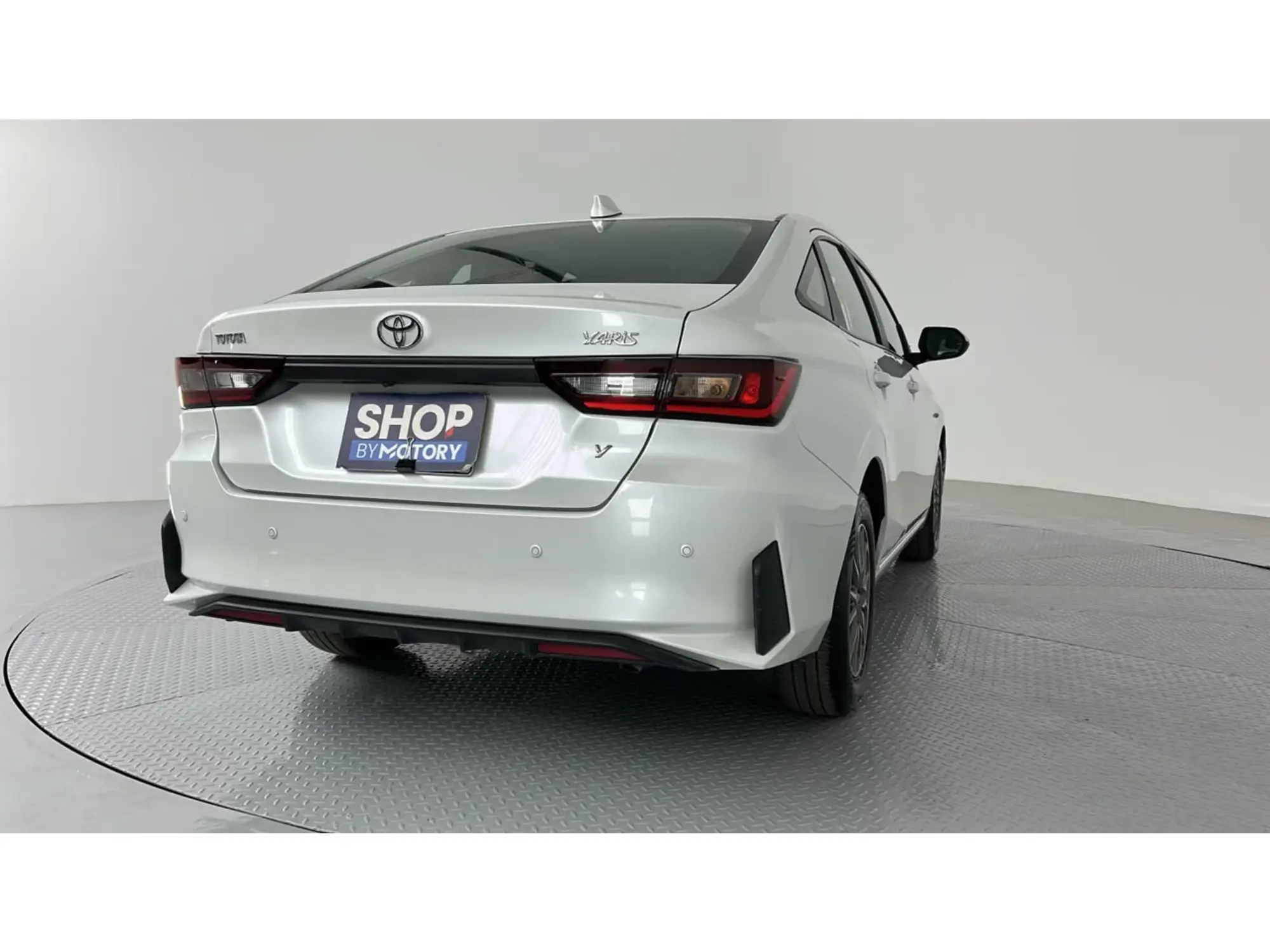 Toyota Yaris Y 2024