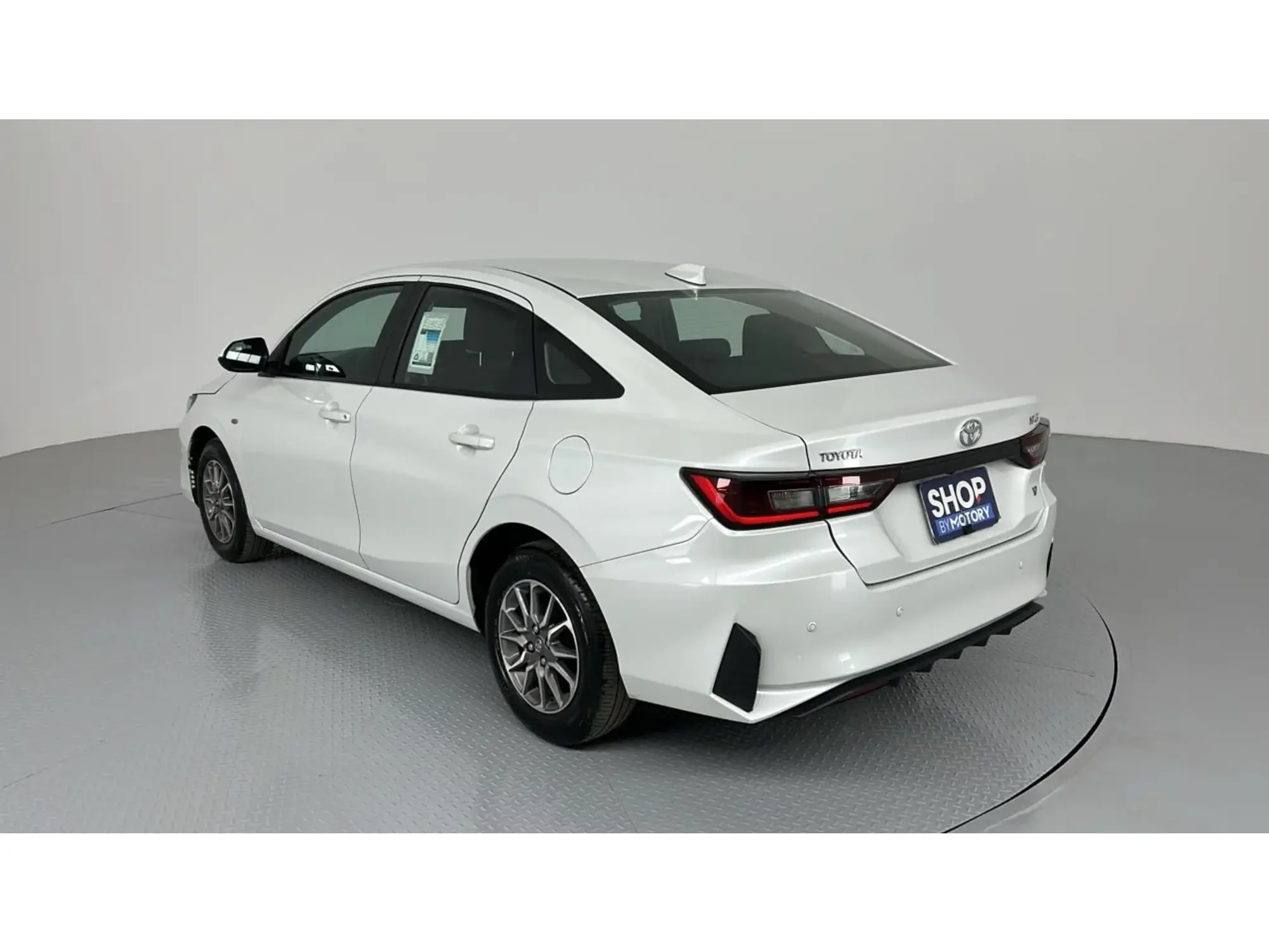 Toyota Yaris Y 2024
