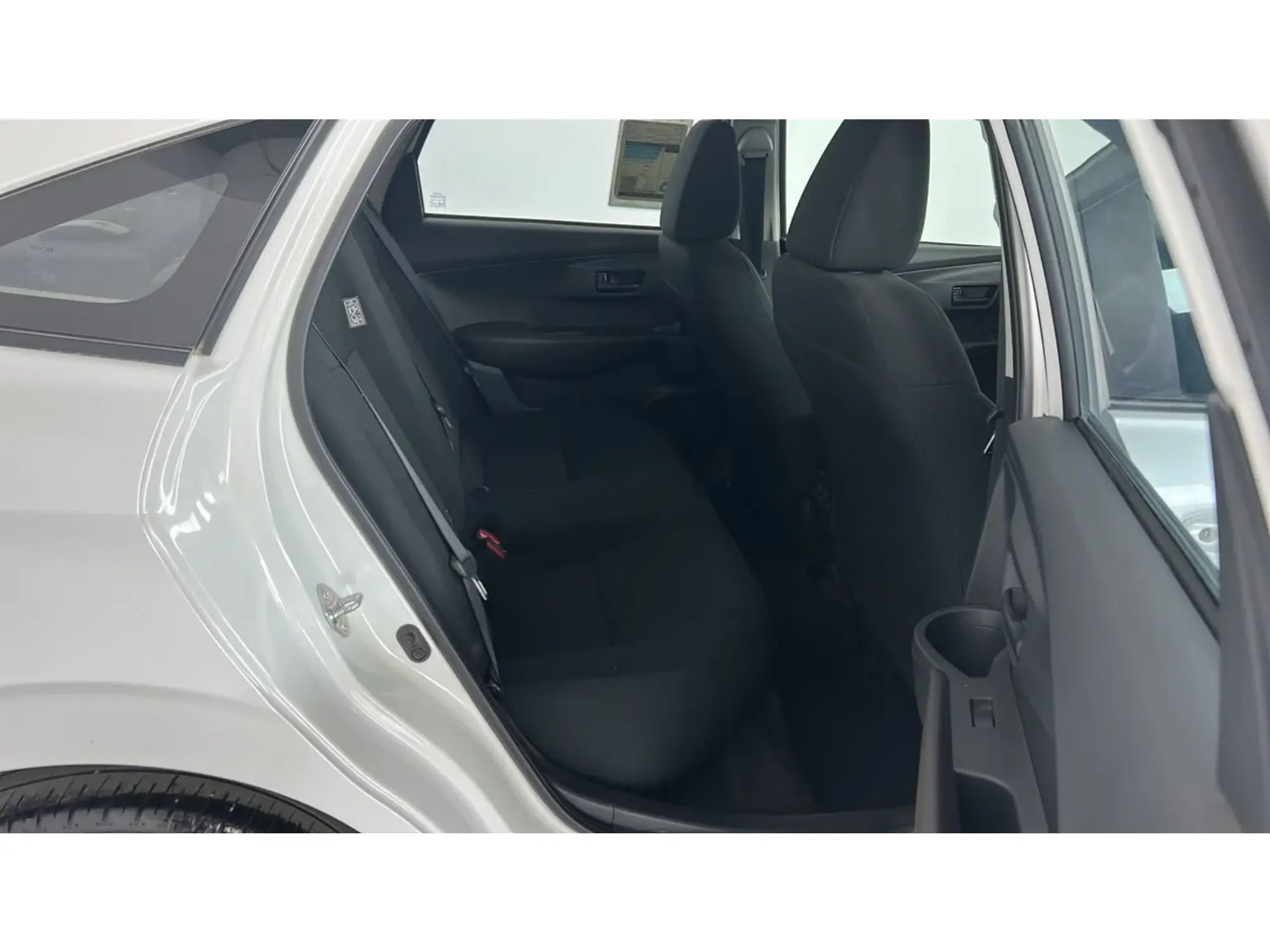 Toyota Yaris Y 2024