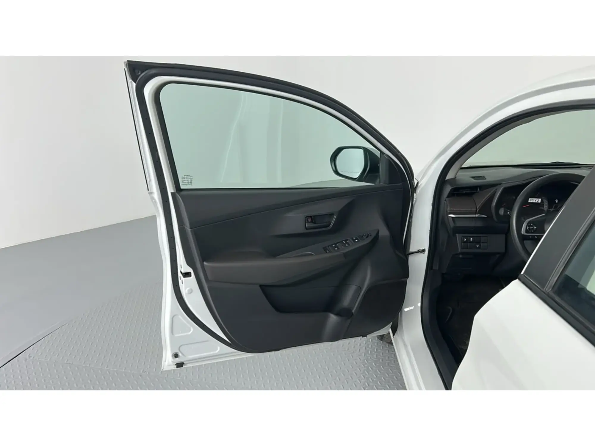 Toyota Yaris Y 2024