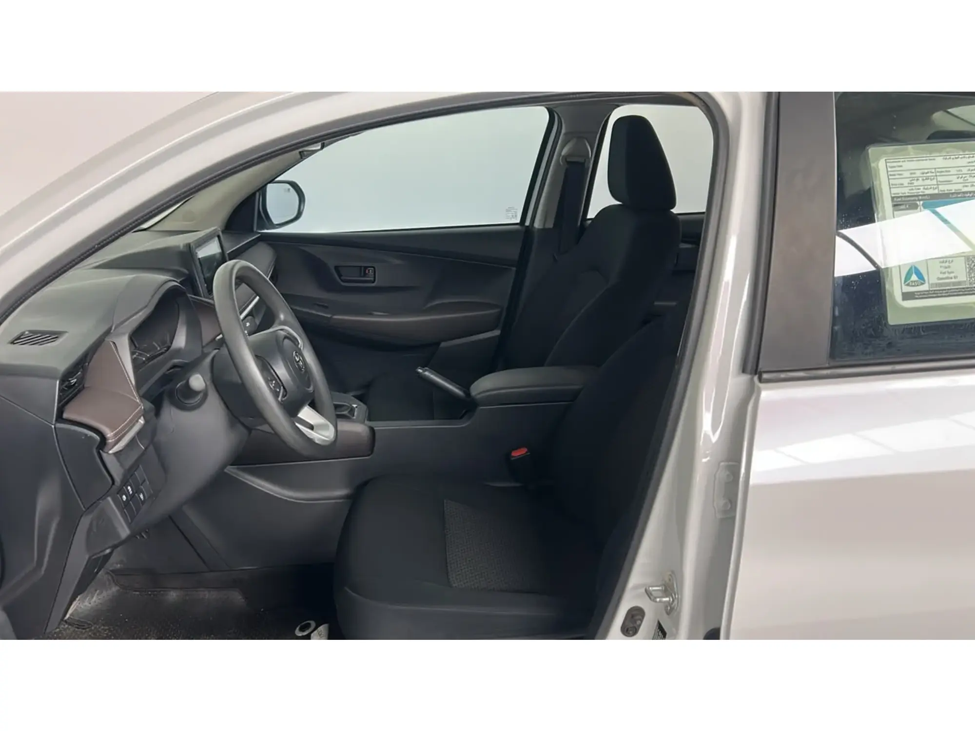 Toyota Yaris Y 2024