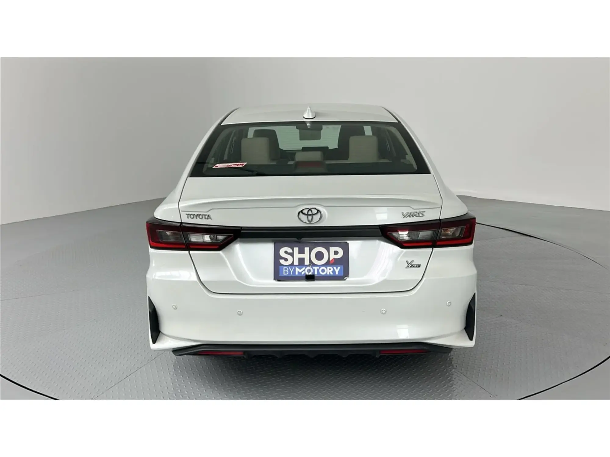 Toyota Yaris Y PLUS 2024