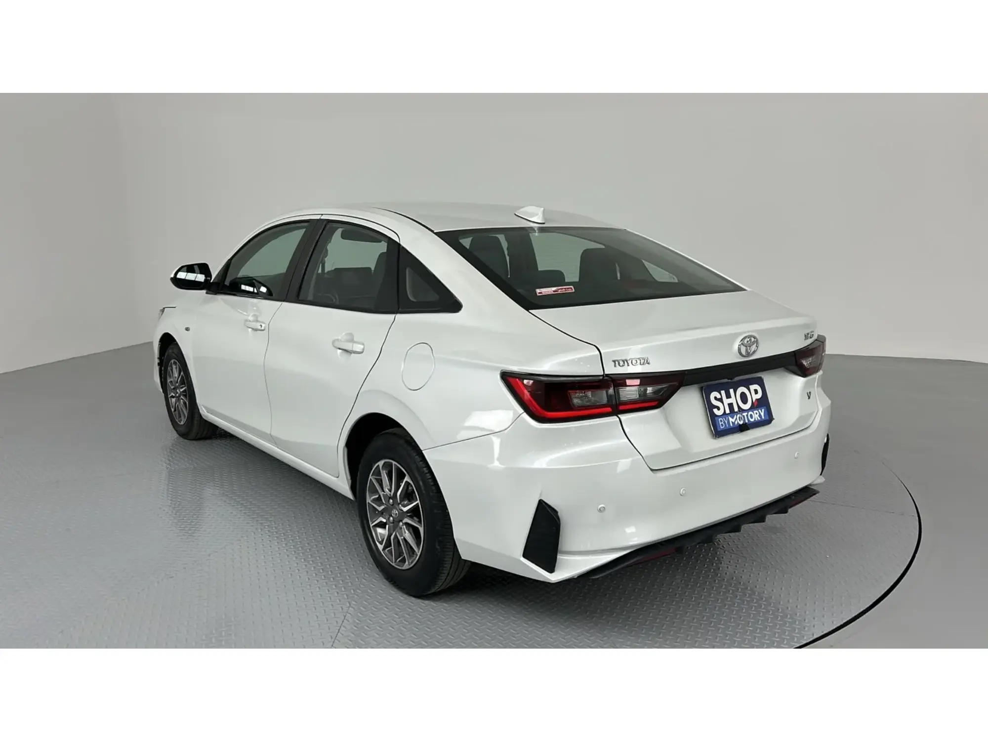 Toyota Yaris Y 2023