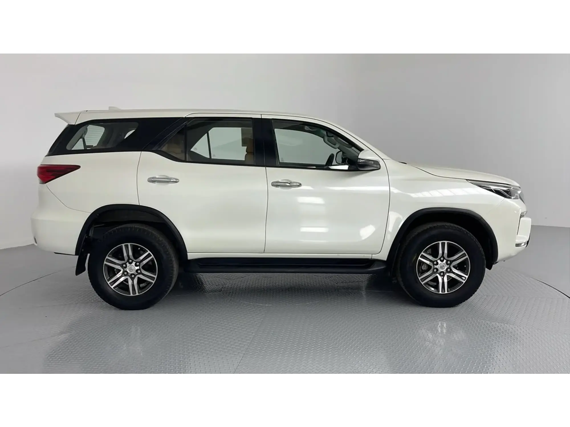 Toyota Fortuner GX2 2022