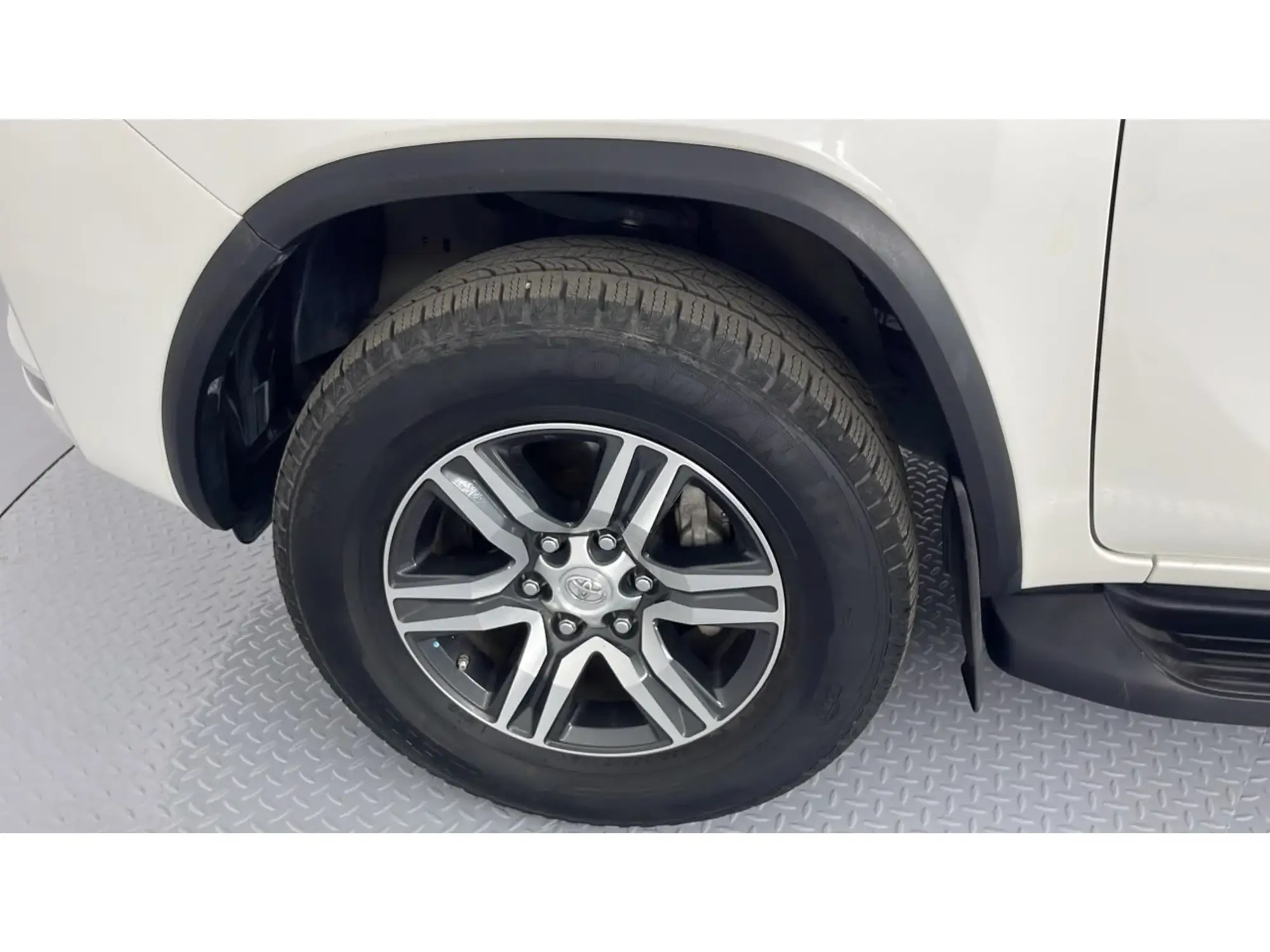 Toyota Fortuner GX2 2022