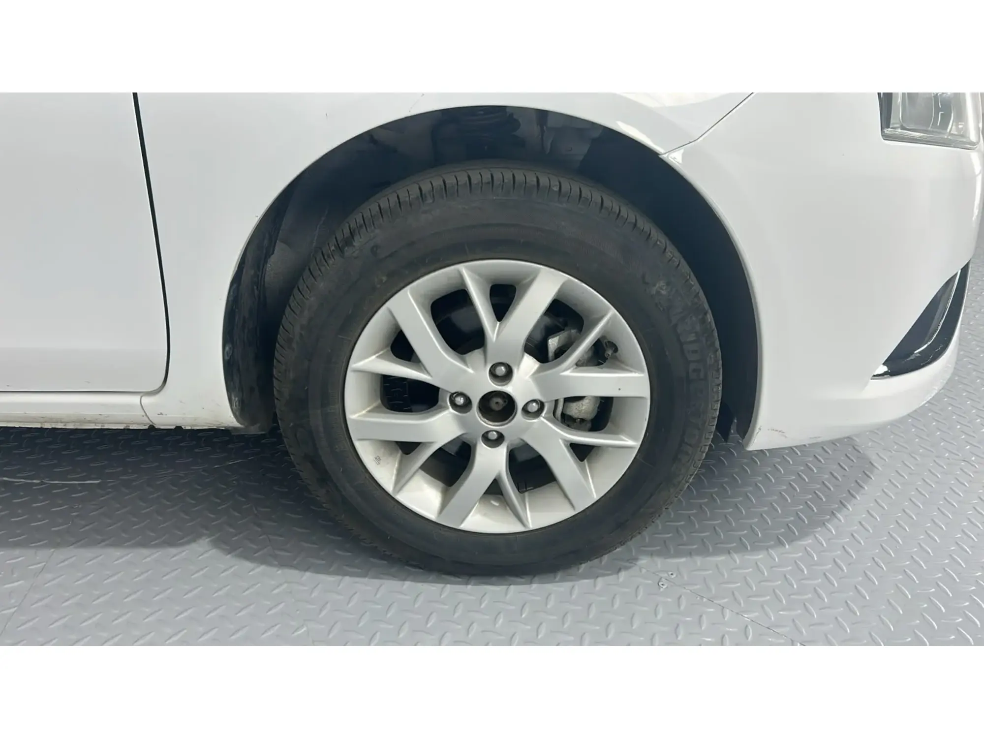 Nissan Sunny COMFORT 2023