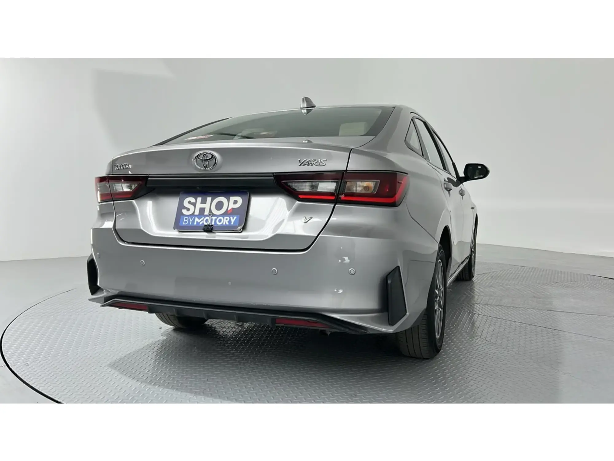 Toyota Yaris Y 2024