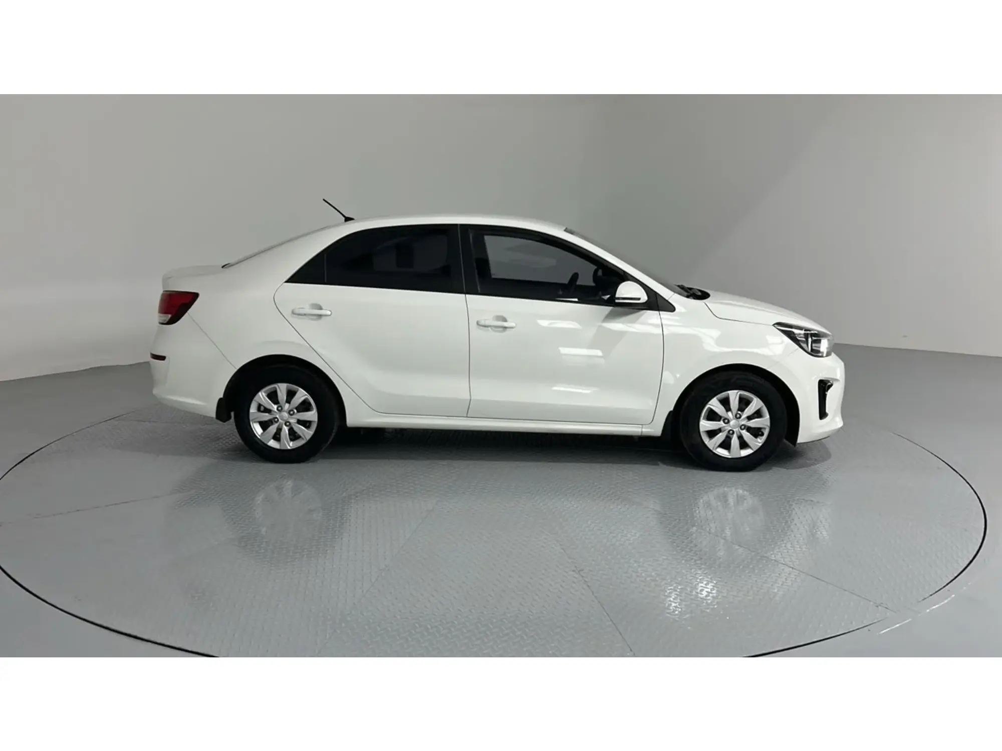 KIA Pegas Standard 2023