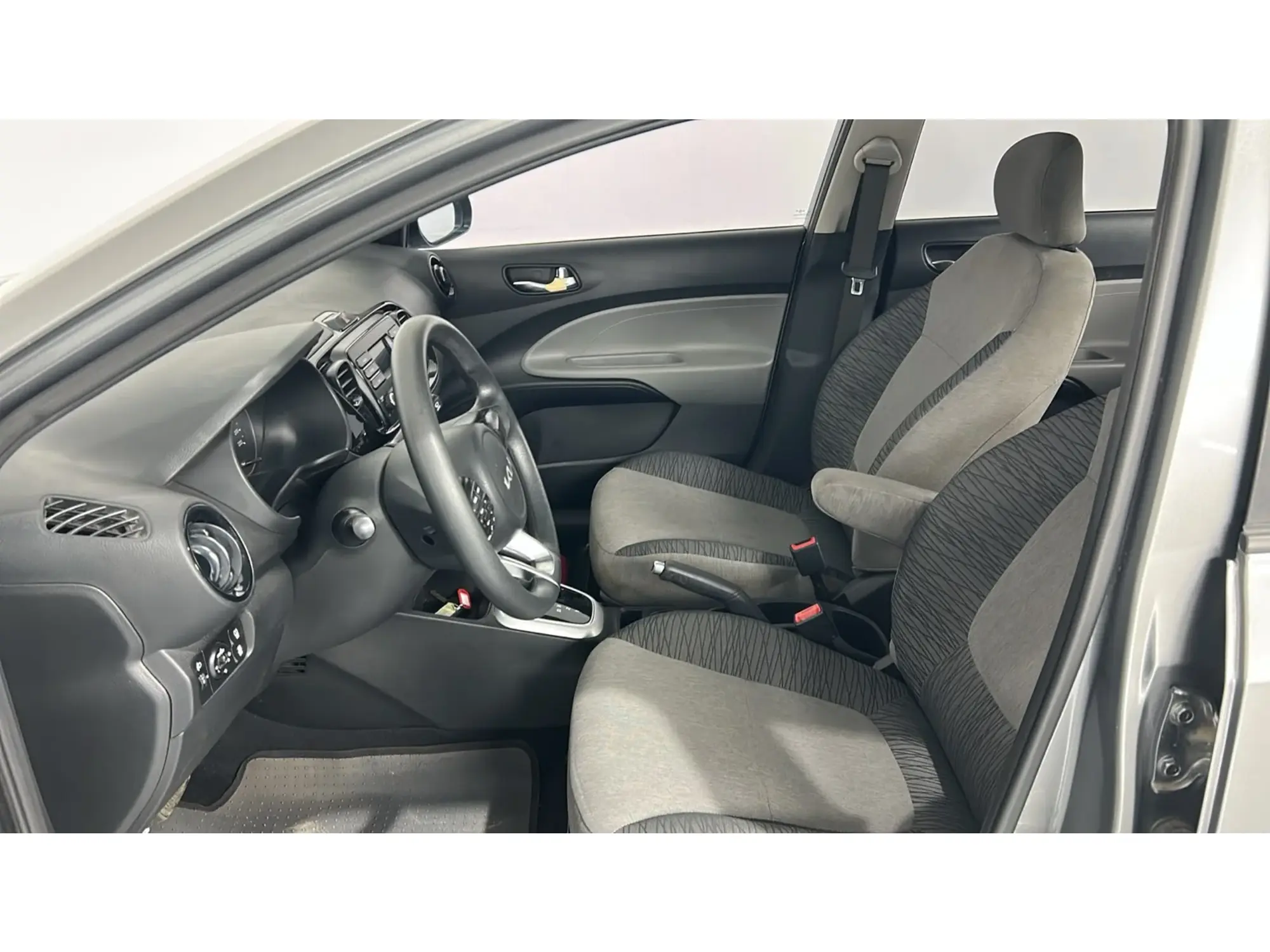 KIA Pegas standard 2024