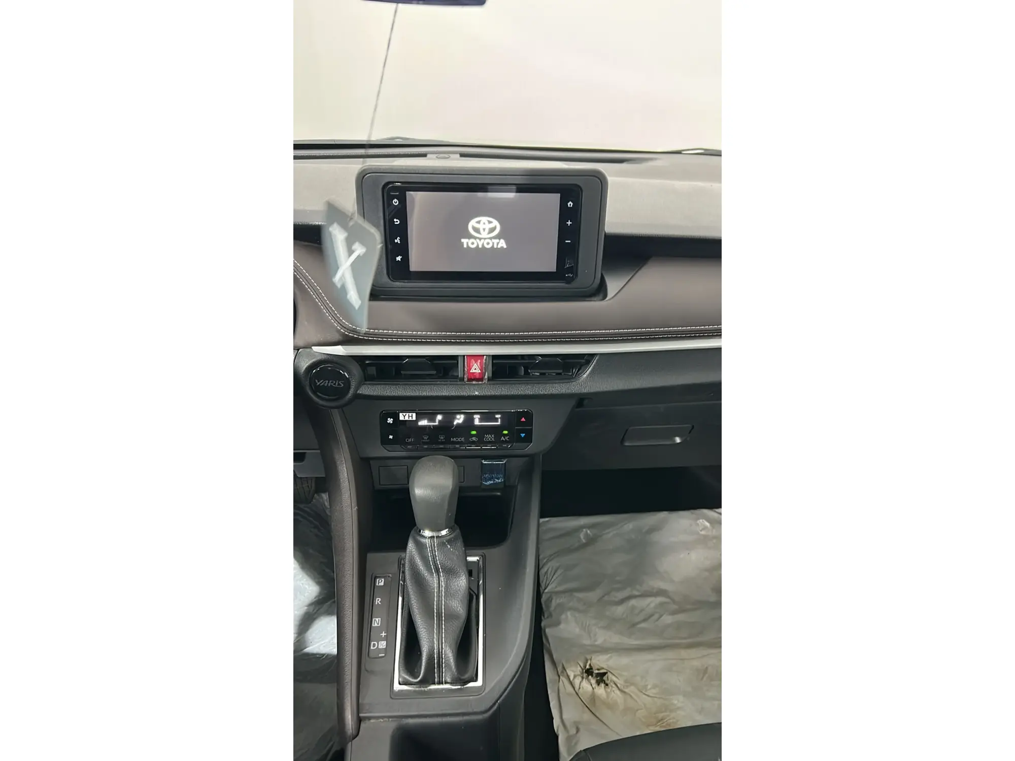 Toyota Yaris Y 2026