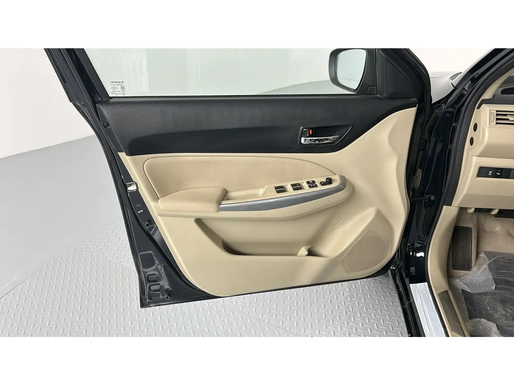 Suzuki Dzire GLX 2025