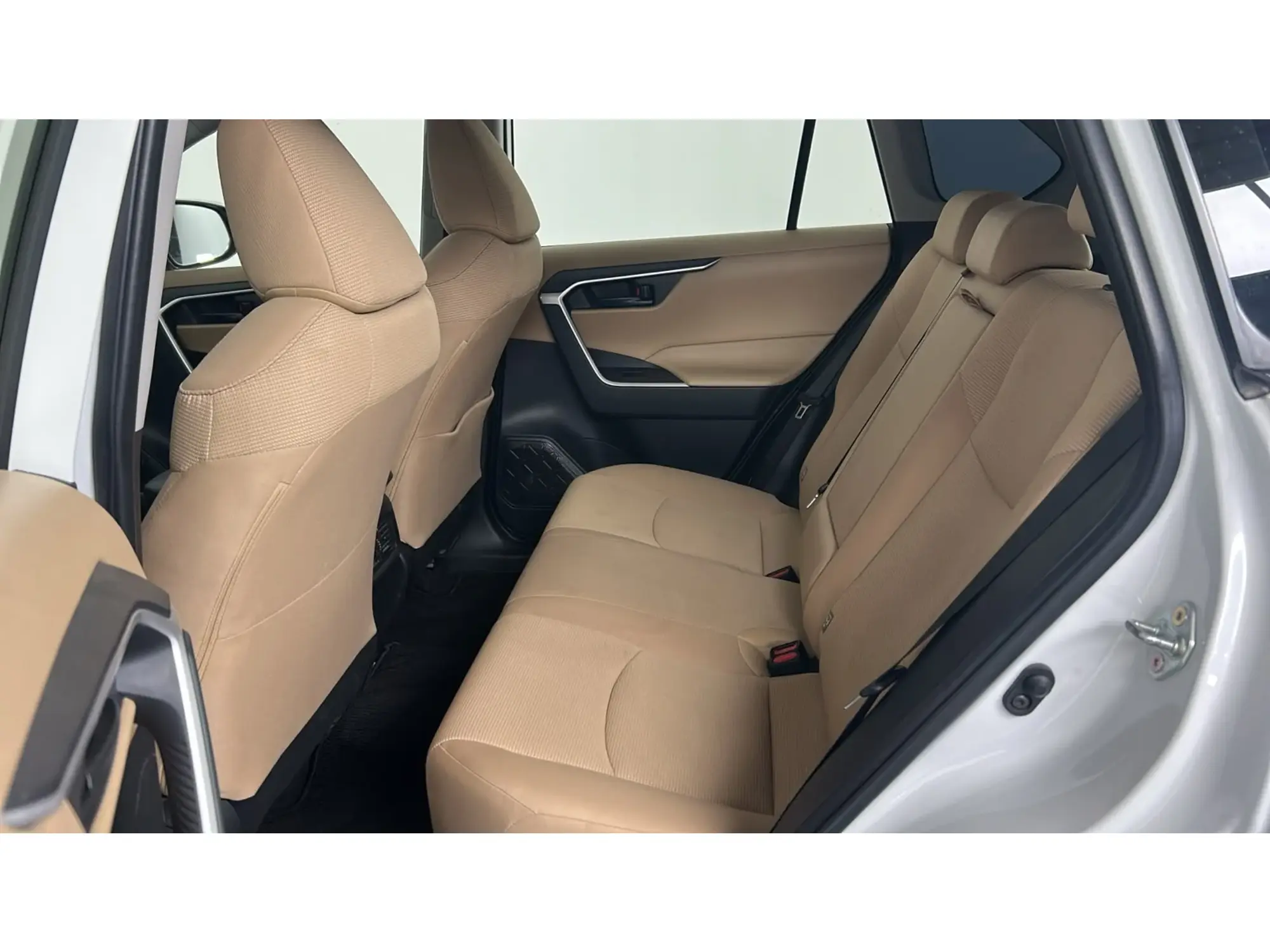 Toyota RAV4 LE 2024