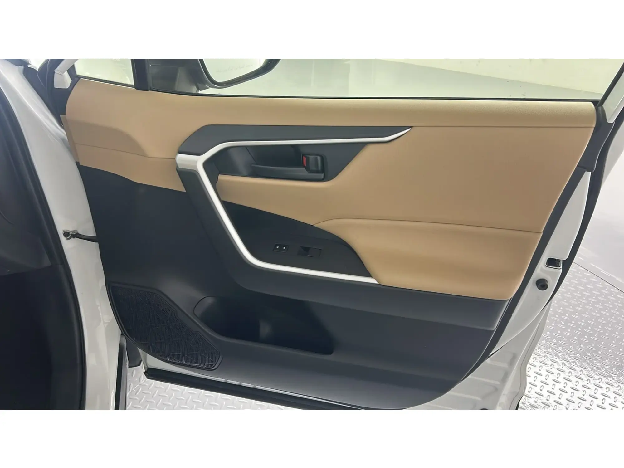 Toyota RAV4 LE 2024