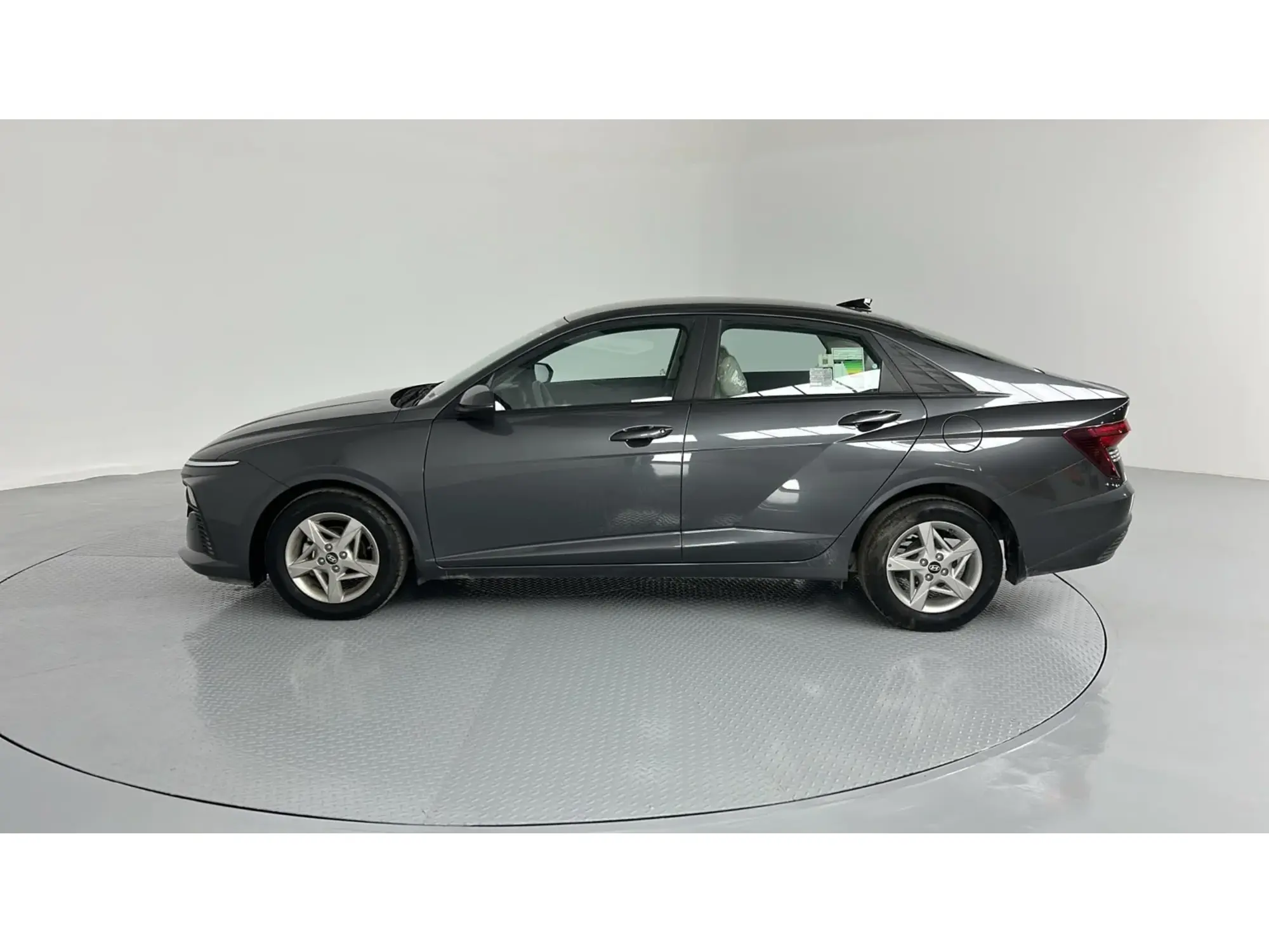 Hyundai Accent GL 2025