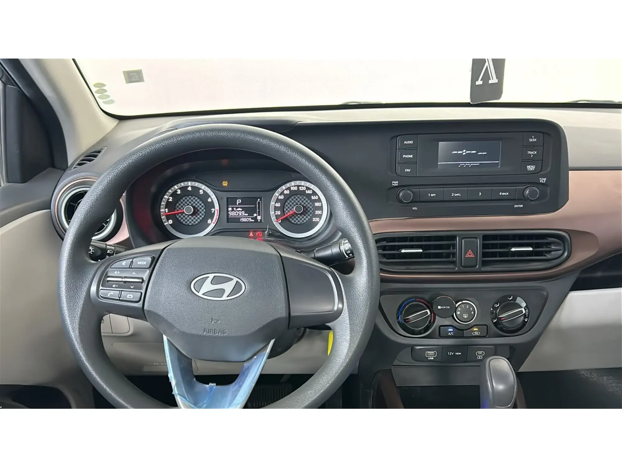 Hyundai I10 FLT 2025