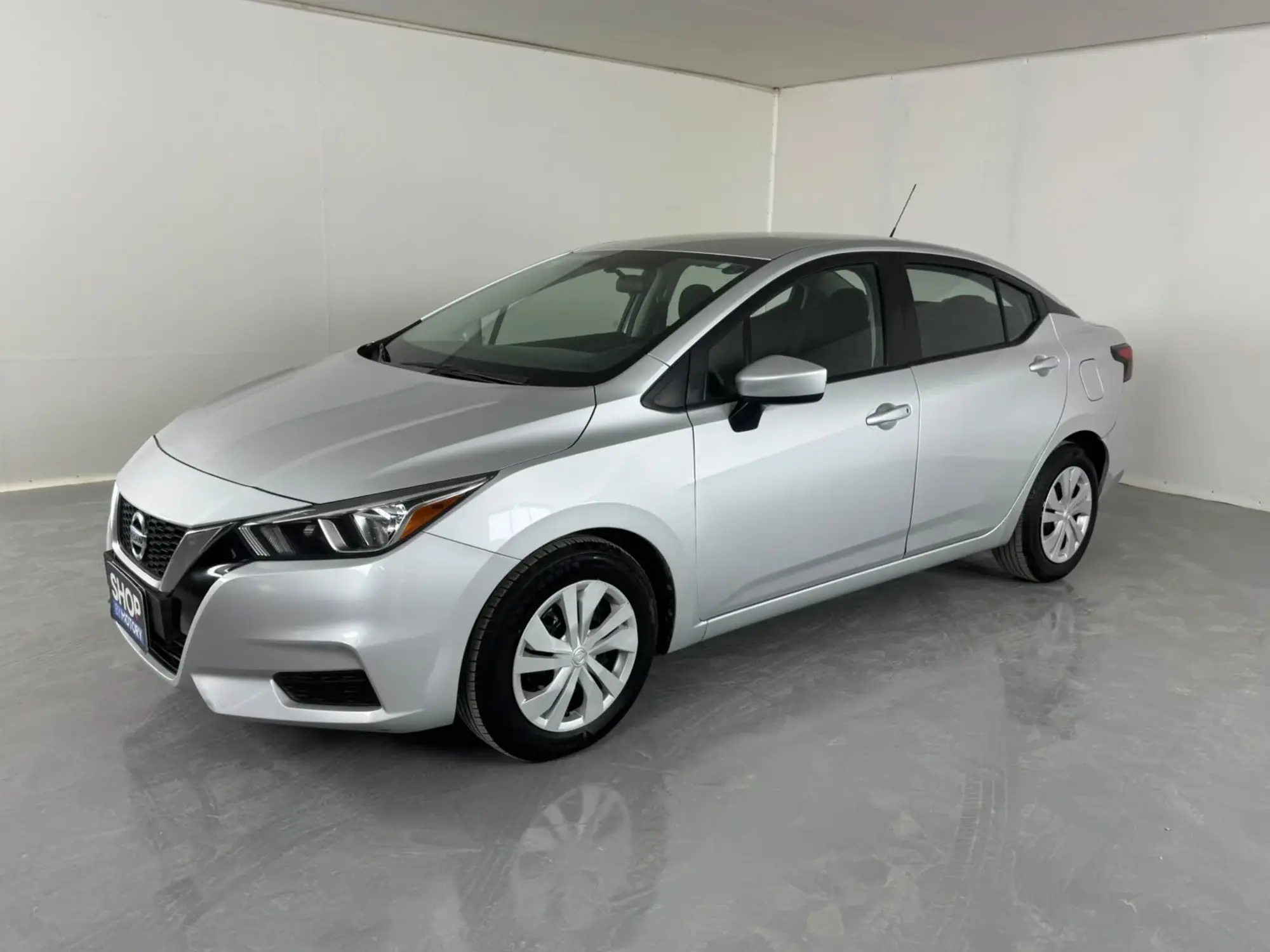 Nissan Sunny Standard 2022