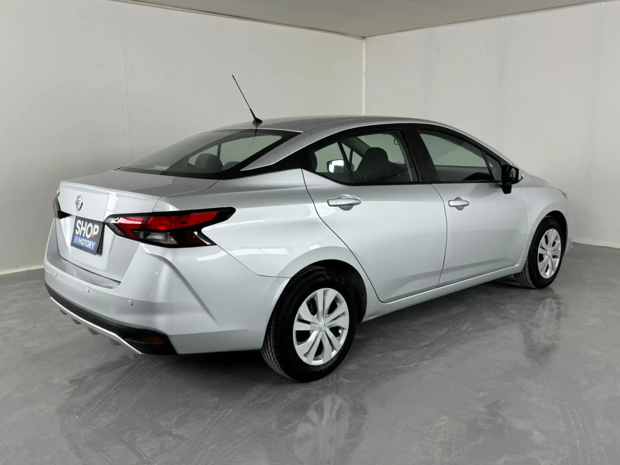 Nissan Sunny Standard 2022