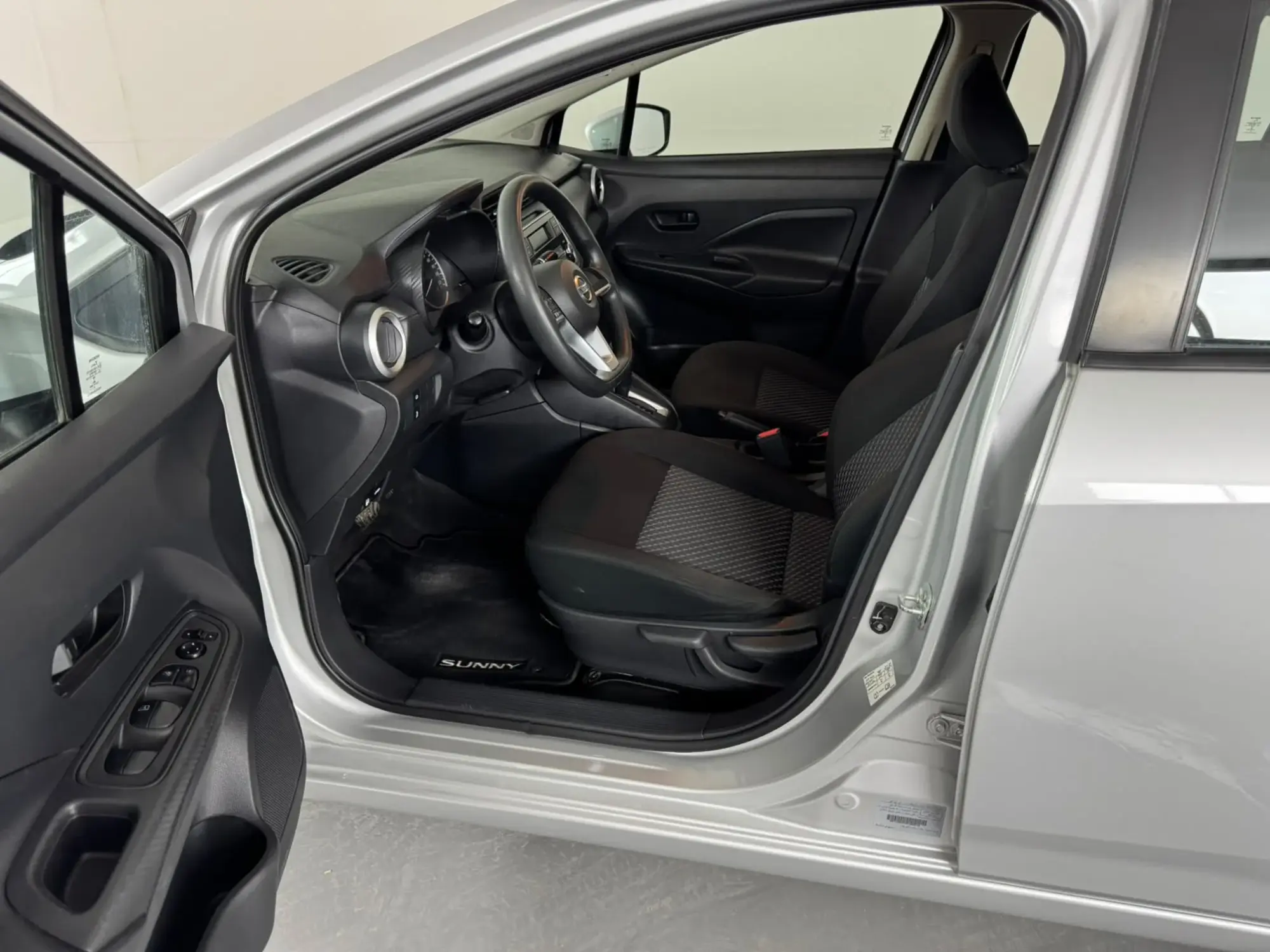 Nissan Sunny Standard 2022