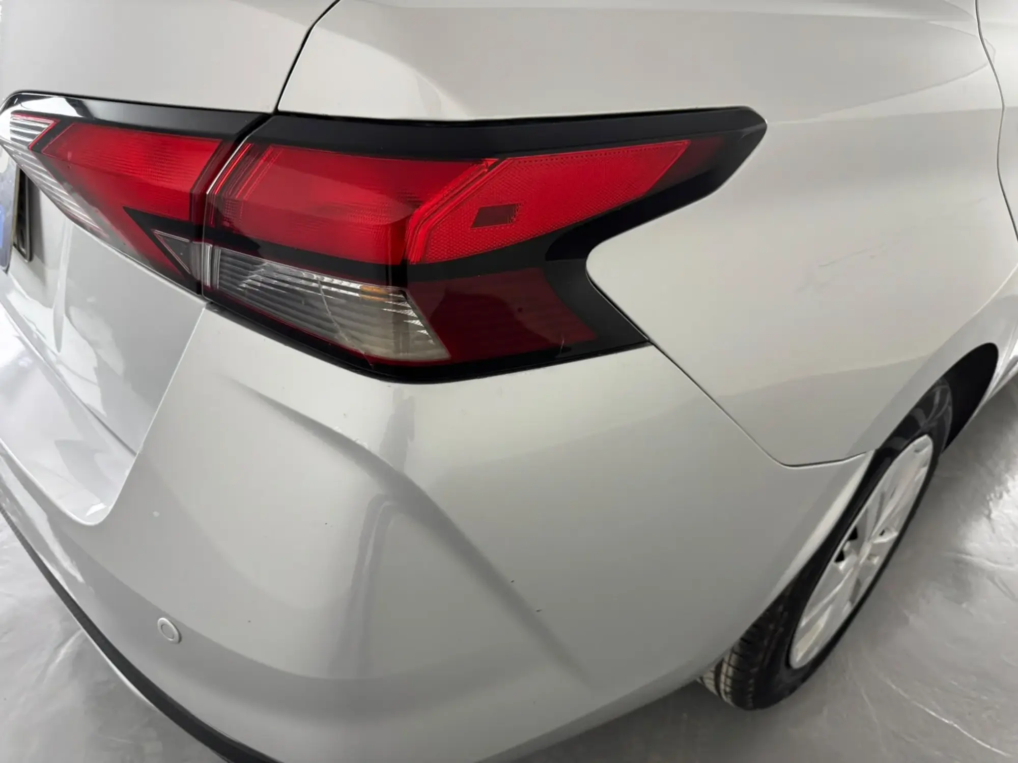Nissan Sunny Standard 2022