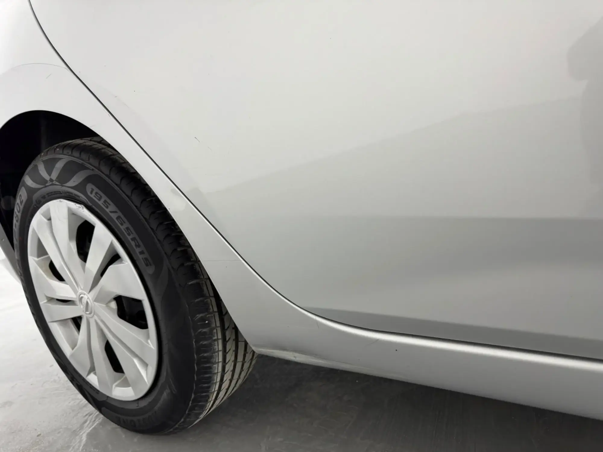 Nissan Sunny Standard 2022