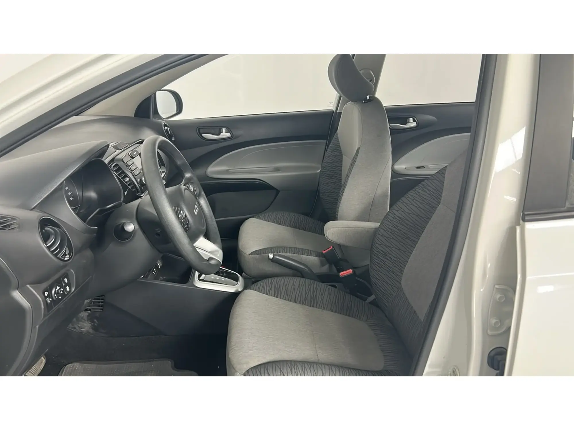 KIA Pegas GL 2026