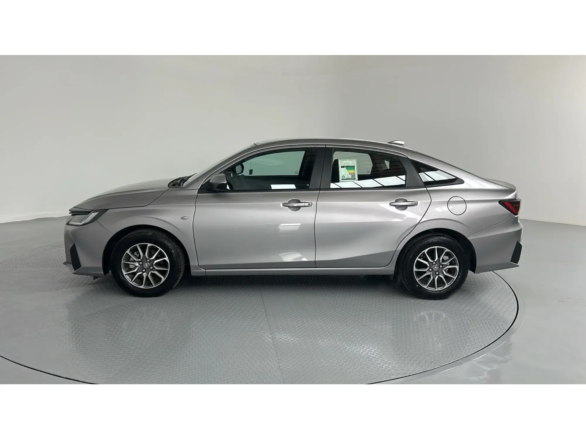 Toyota Yaris Y 2026