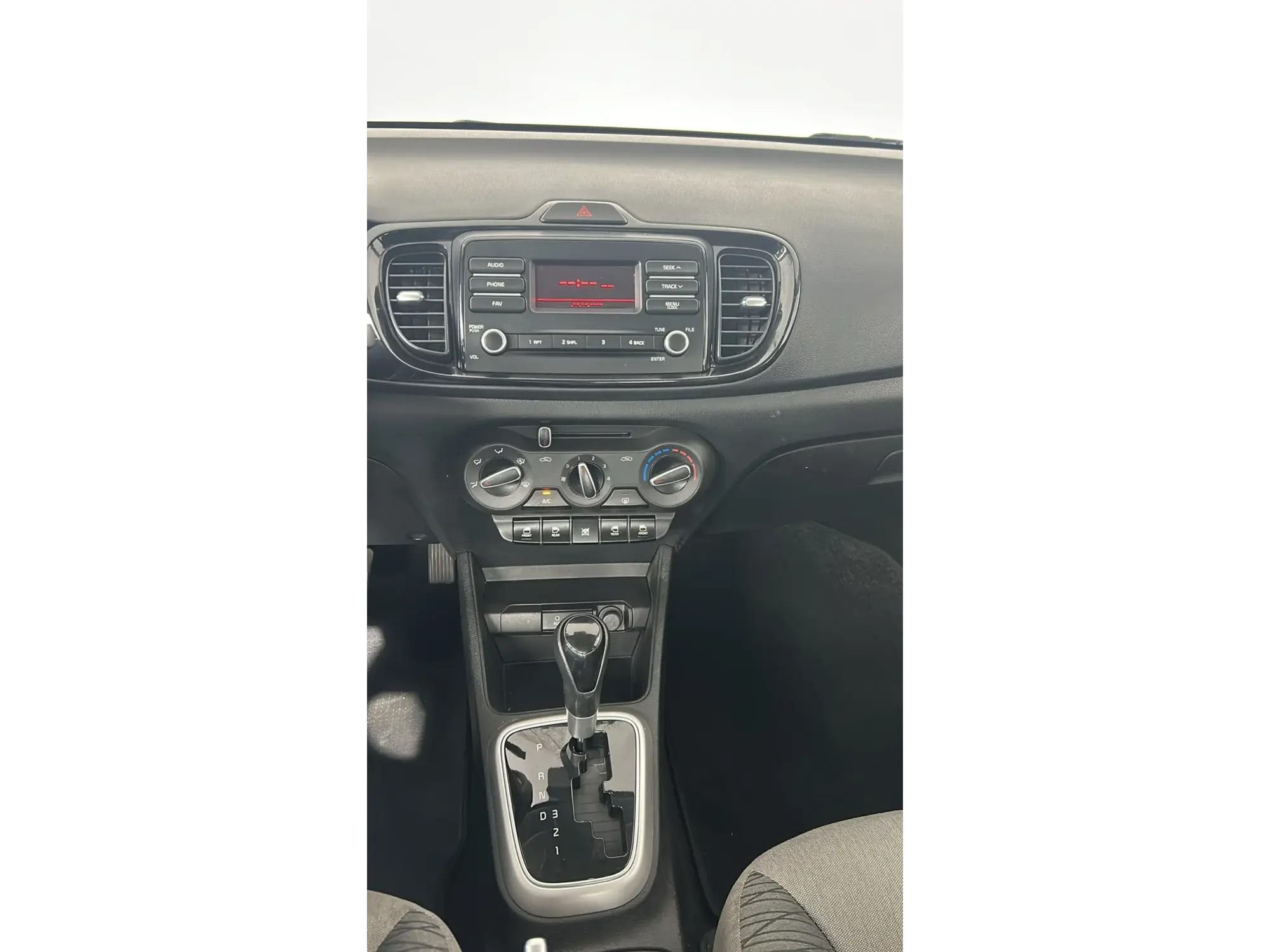 KIA Pegas GL 2026