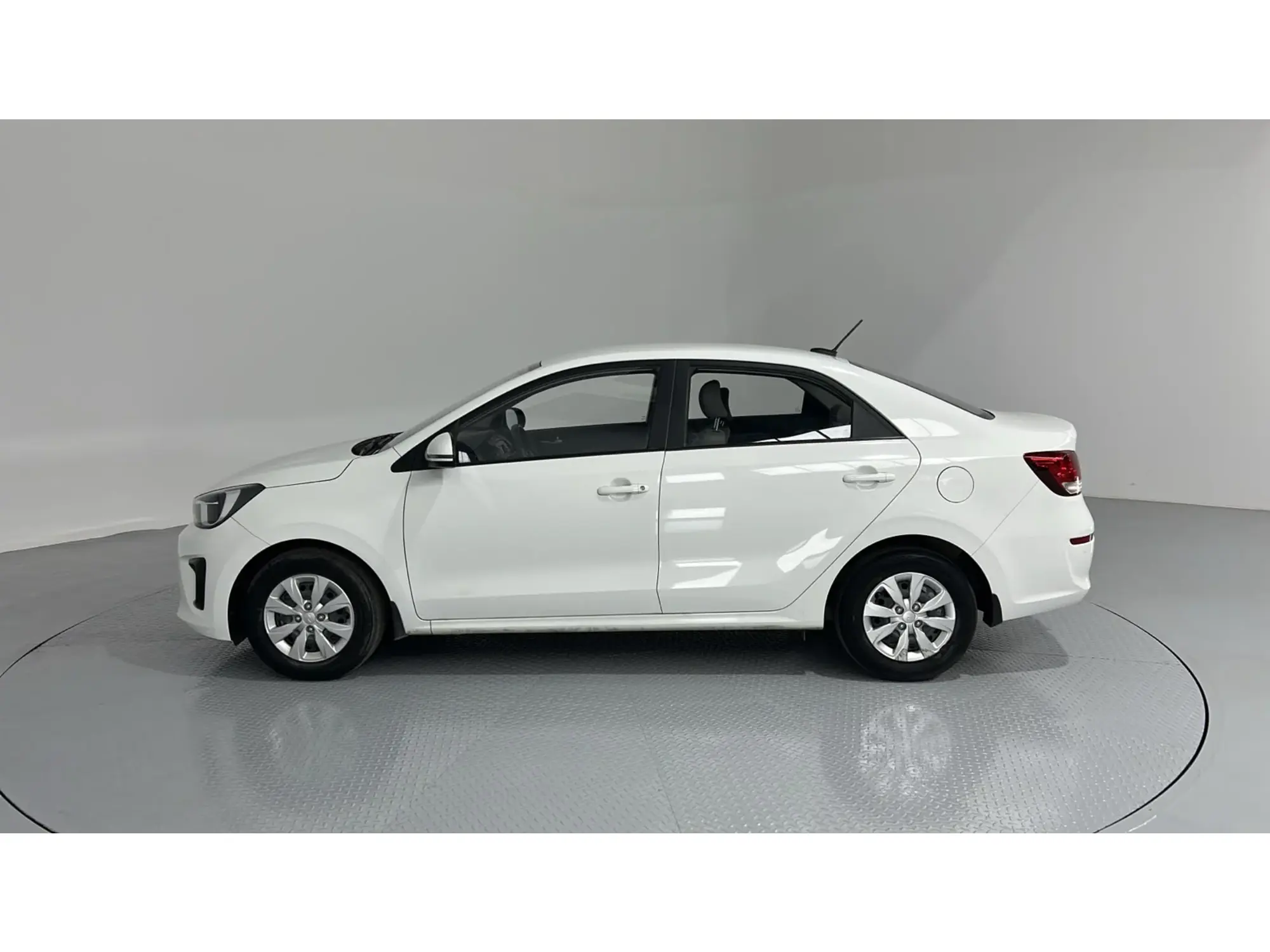 KIA Pegas GL 2025