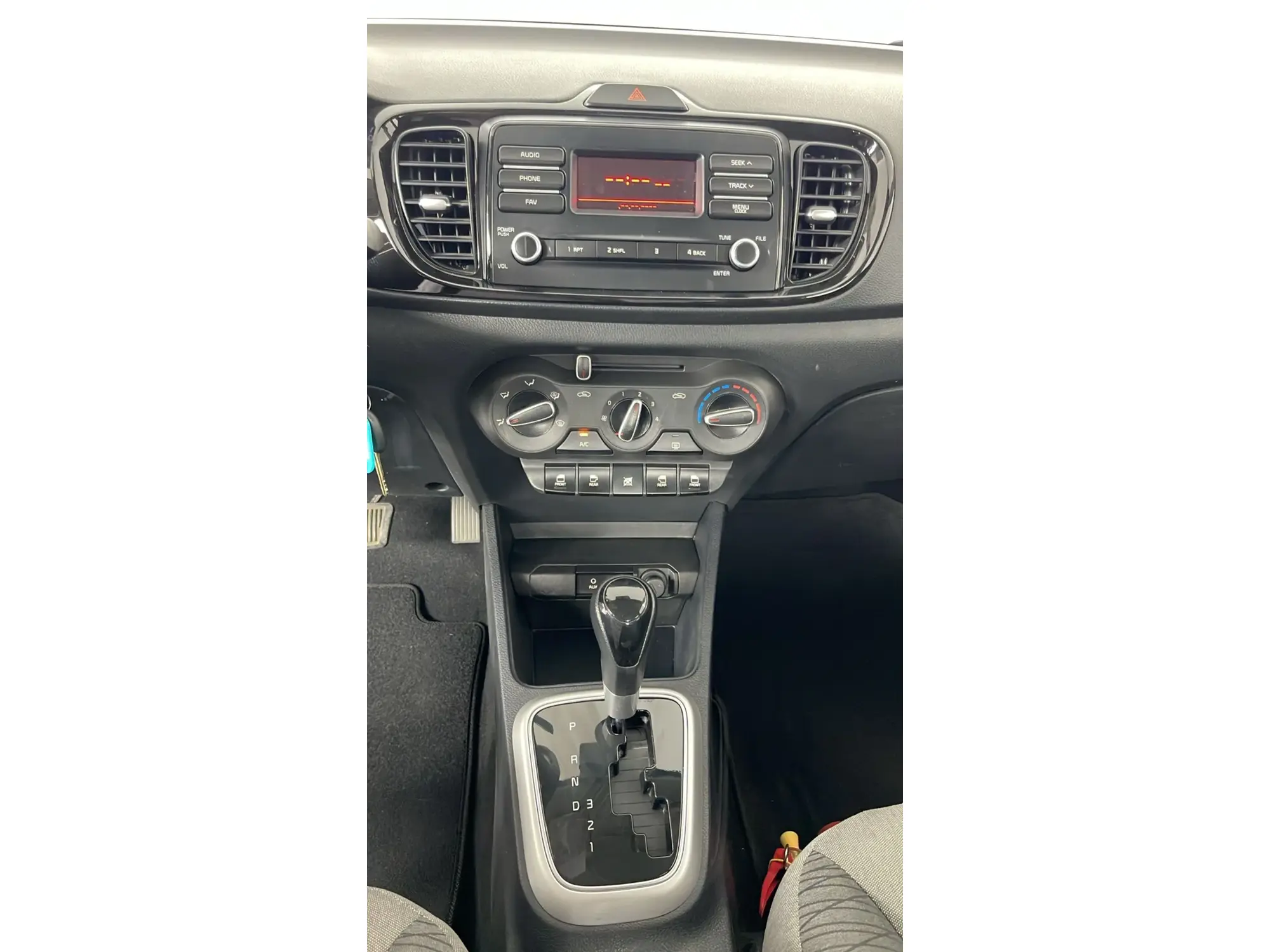 KIA Pegas GL 2026