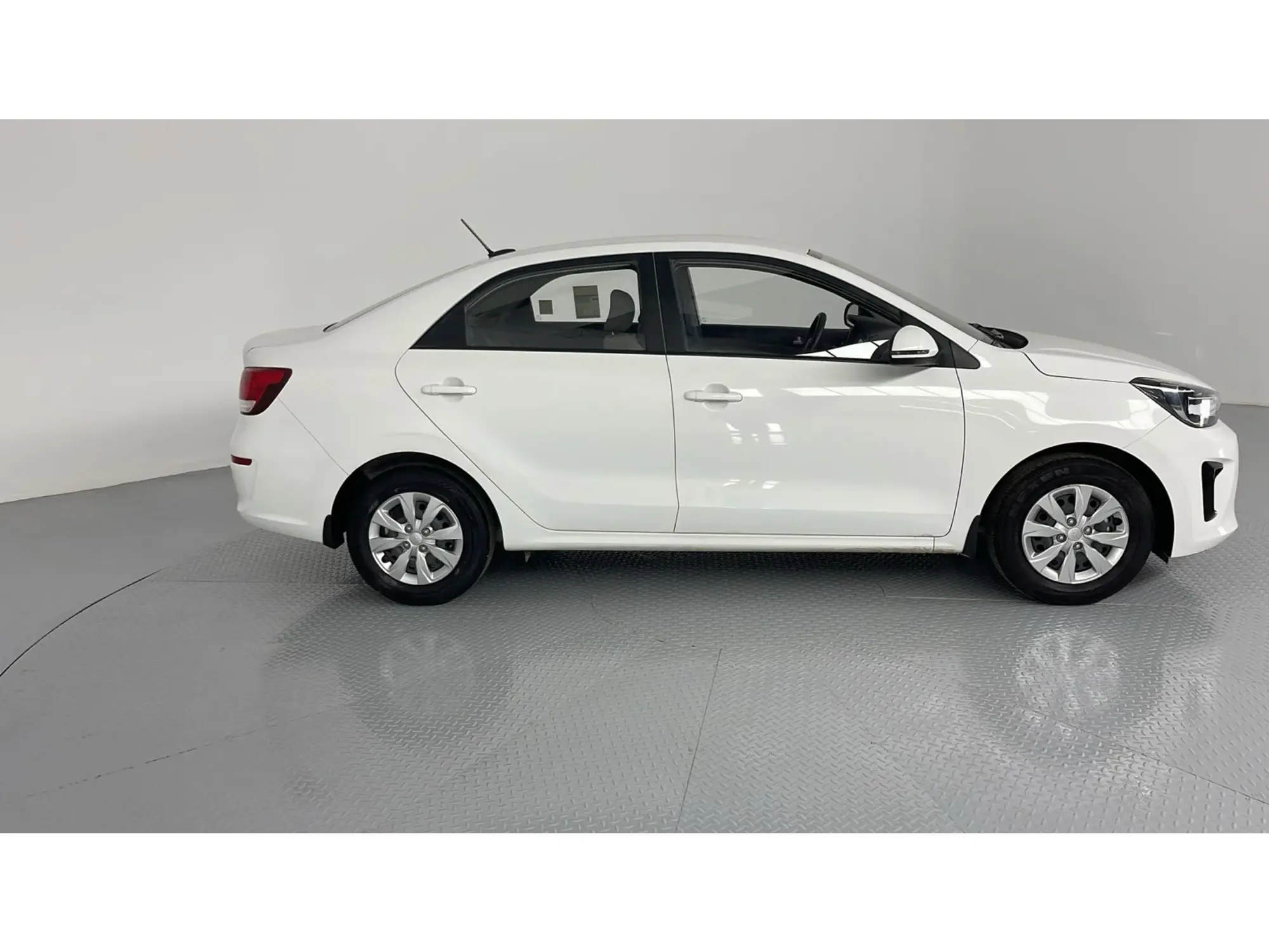 KIA Pegas GL 2026