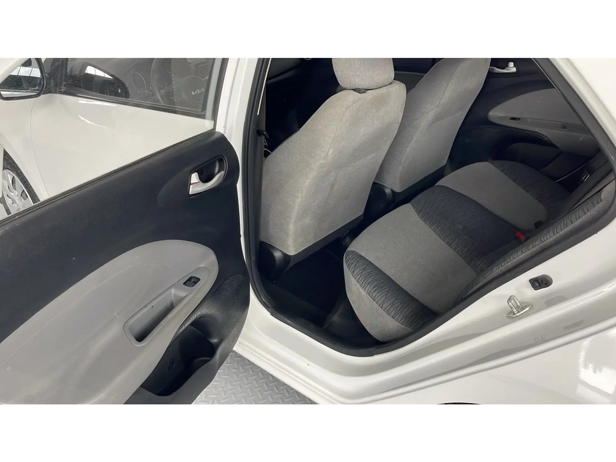 KIA Pegas GL 2026