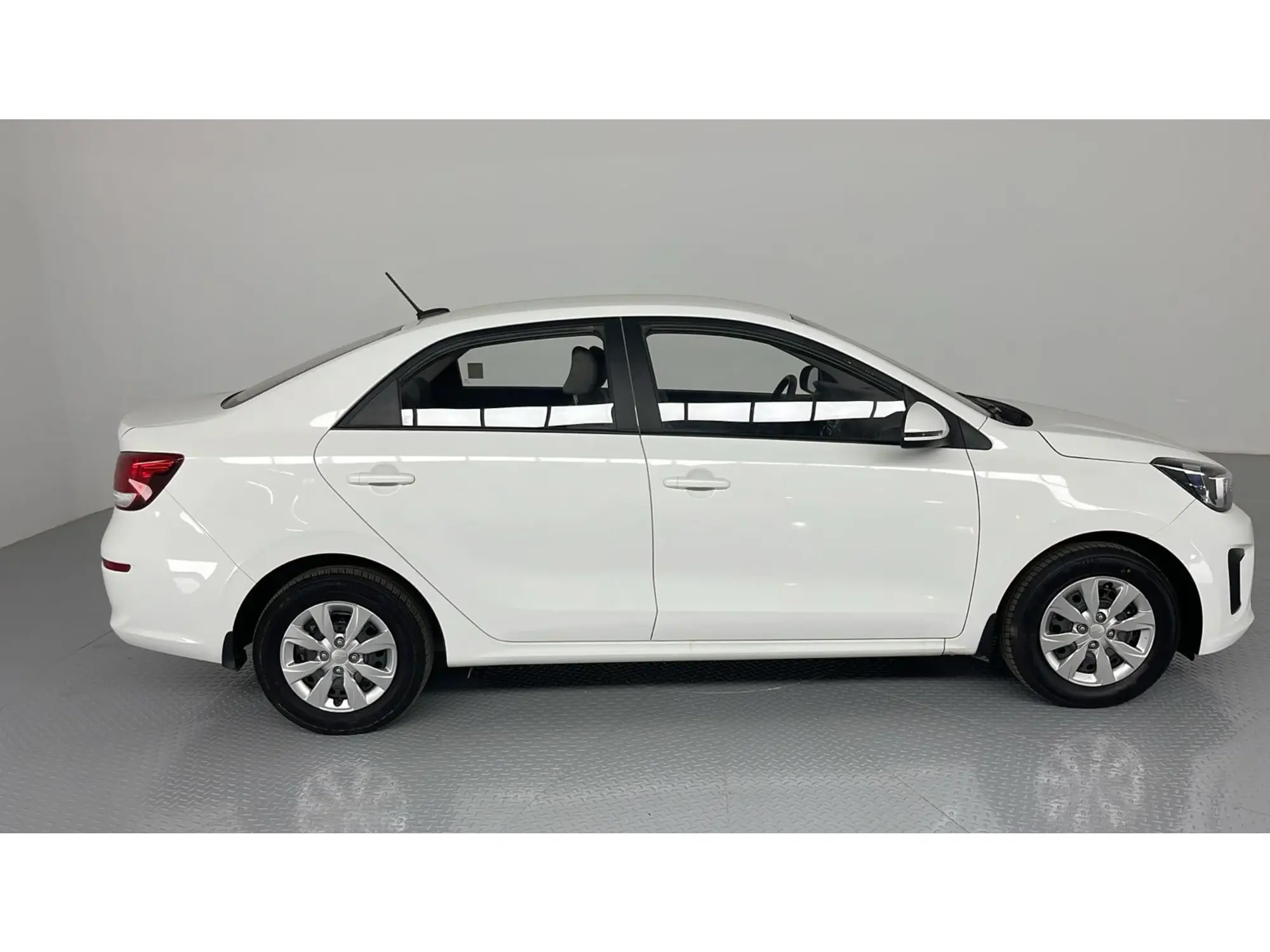KIA Pegas GL 2026