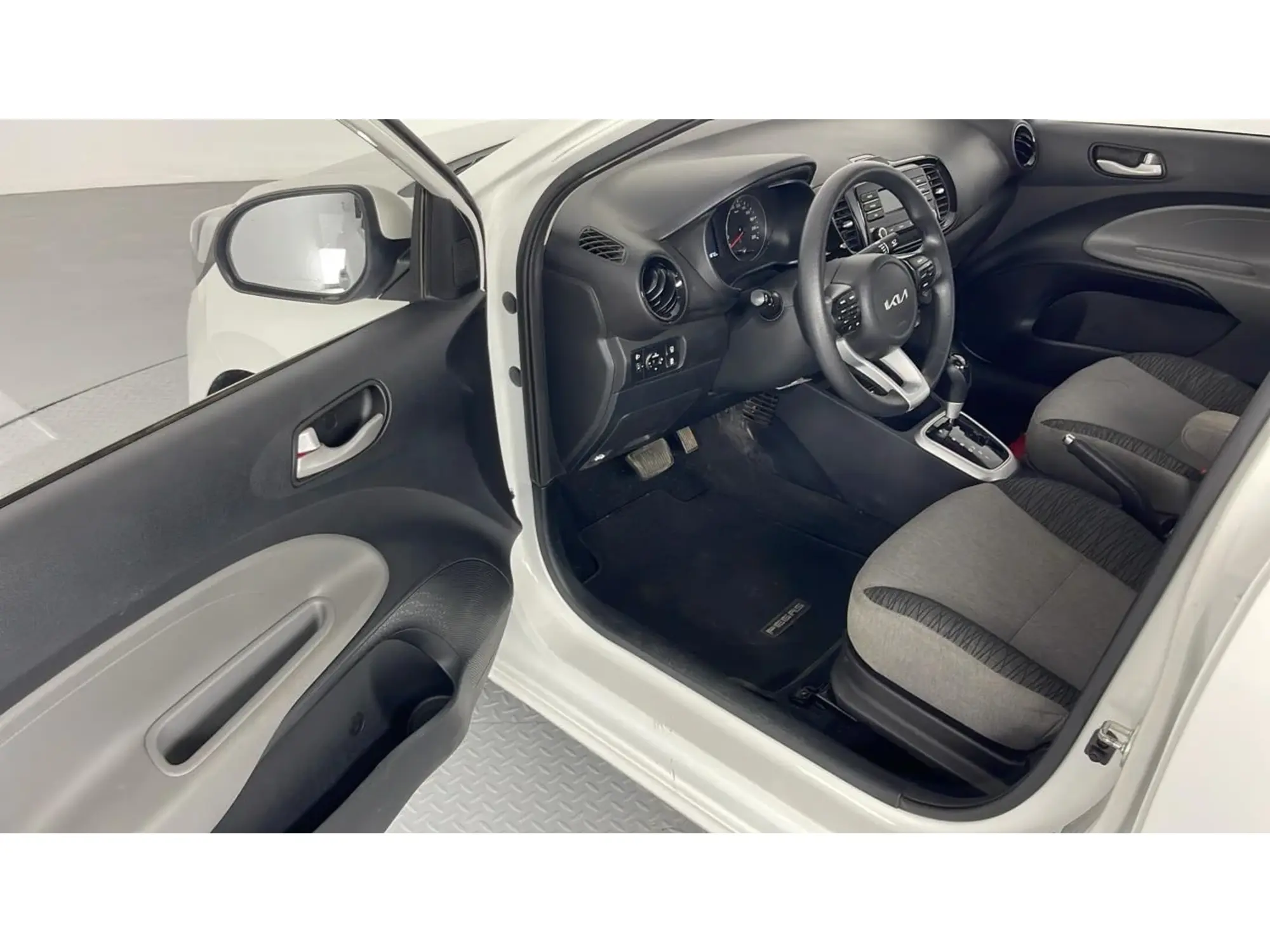 KIA Pegas GL 2026