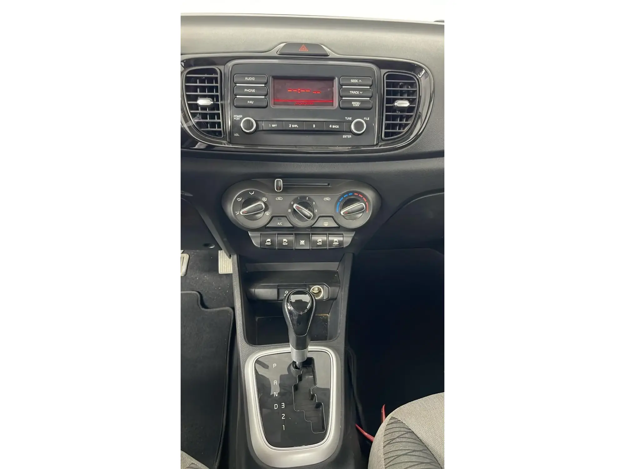 KIA Pegas GL 2026