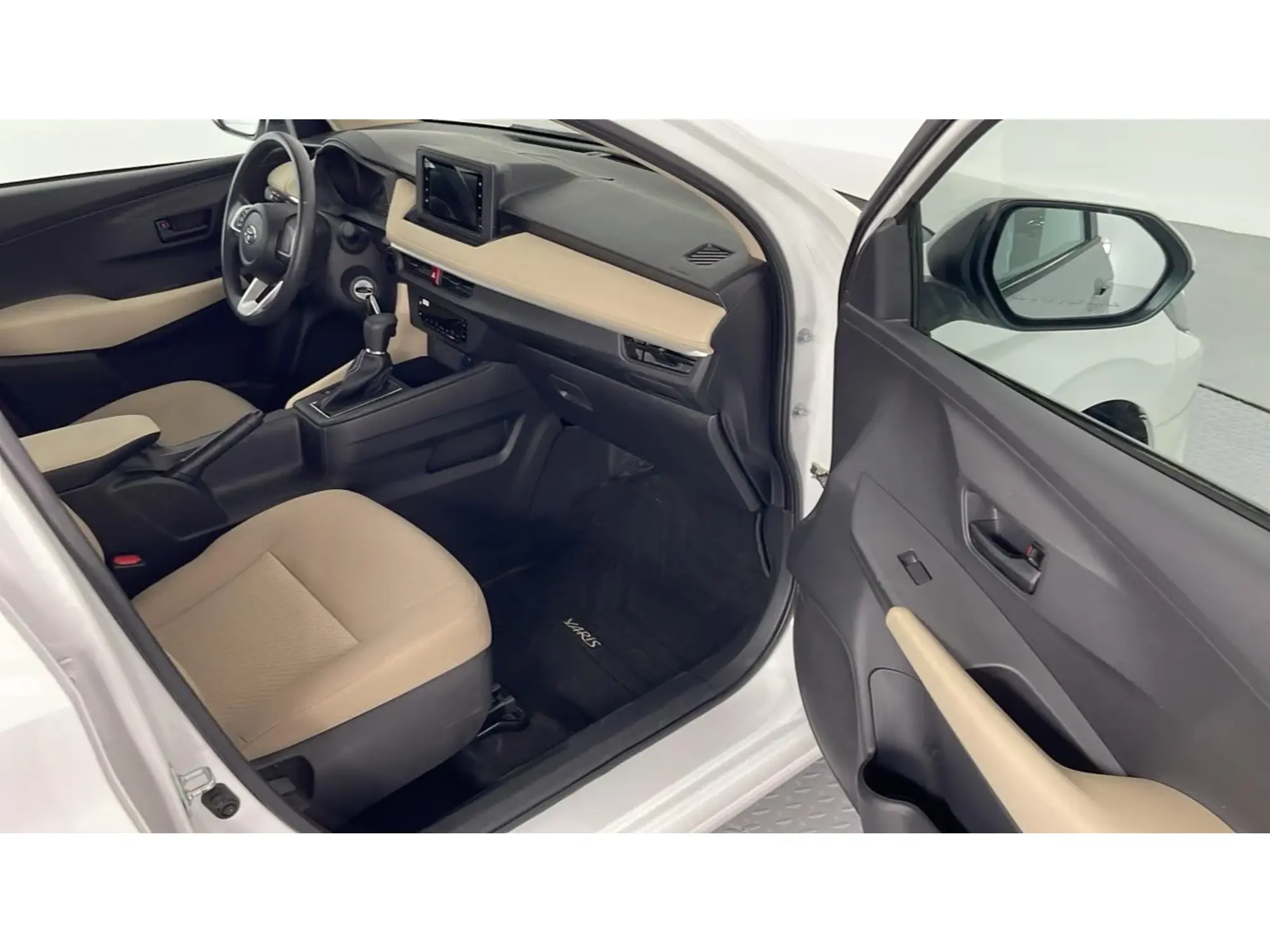 Toyota Yaris Y 2026