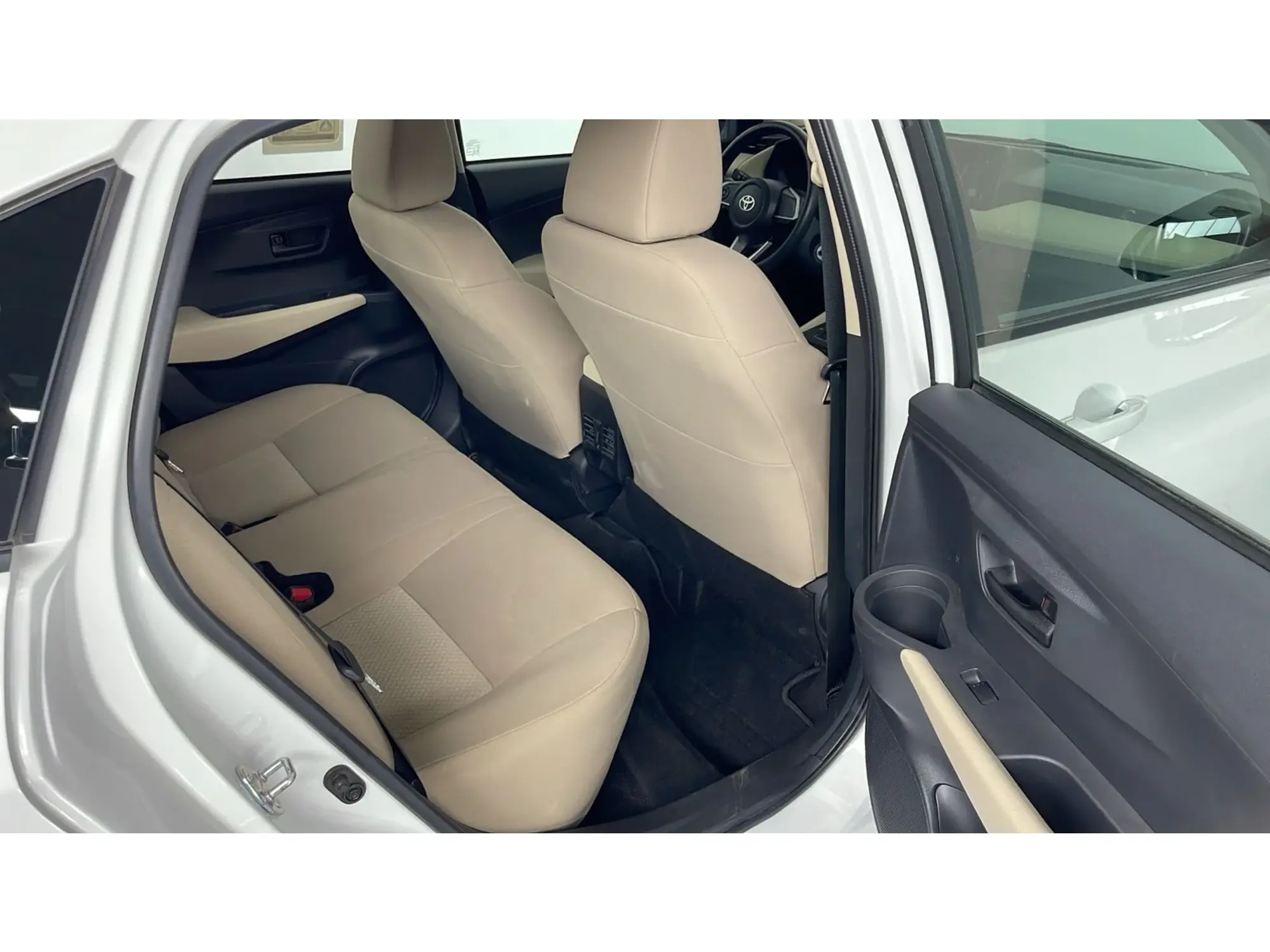 Toyota Yaris Y 2026